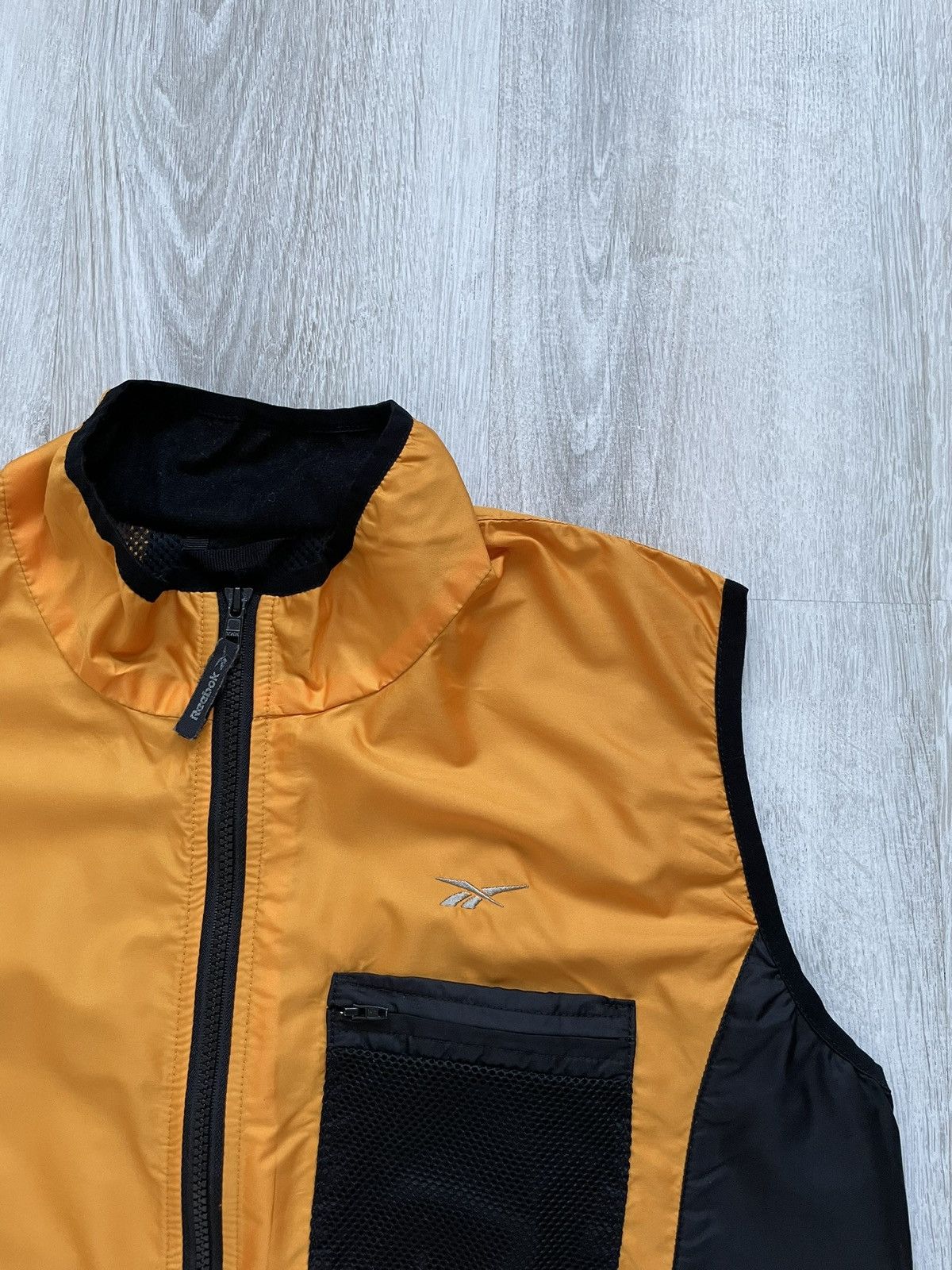 Reebok × Vintage 90s Vintage Reebok Vest Light UV Indigator Full Zip Size US L / EU 52-54 / 3 - 2 Thumbnail