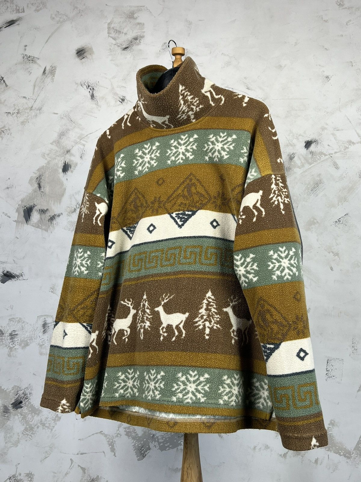 Vintage Vintage Walking Fleece Jacket Size L - XL Size US XL / EU 56 / 4 - 1 Thumbnail