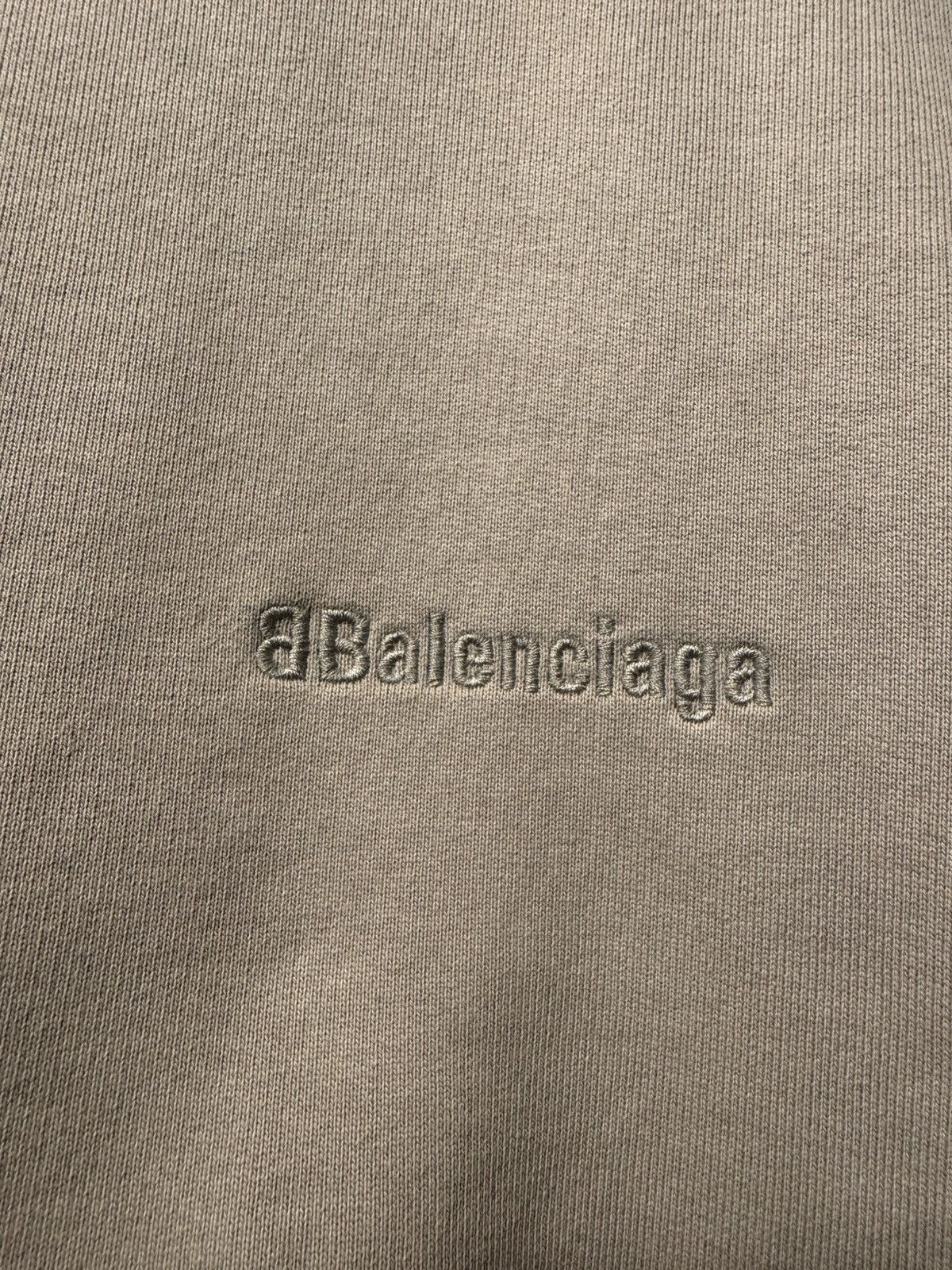Balenciaga Balenciaga Oversized Crewneck Size US S / EU 44-46 / 1 - 3 Thumbnail