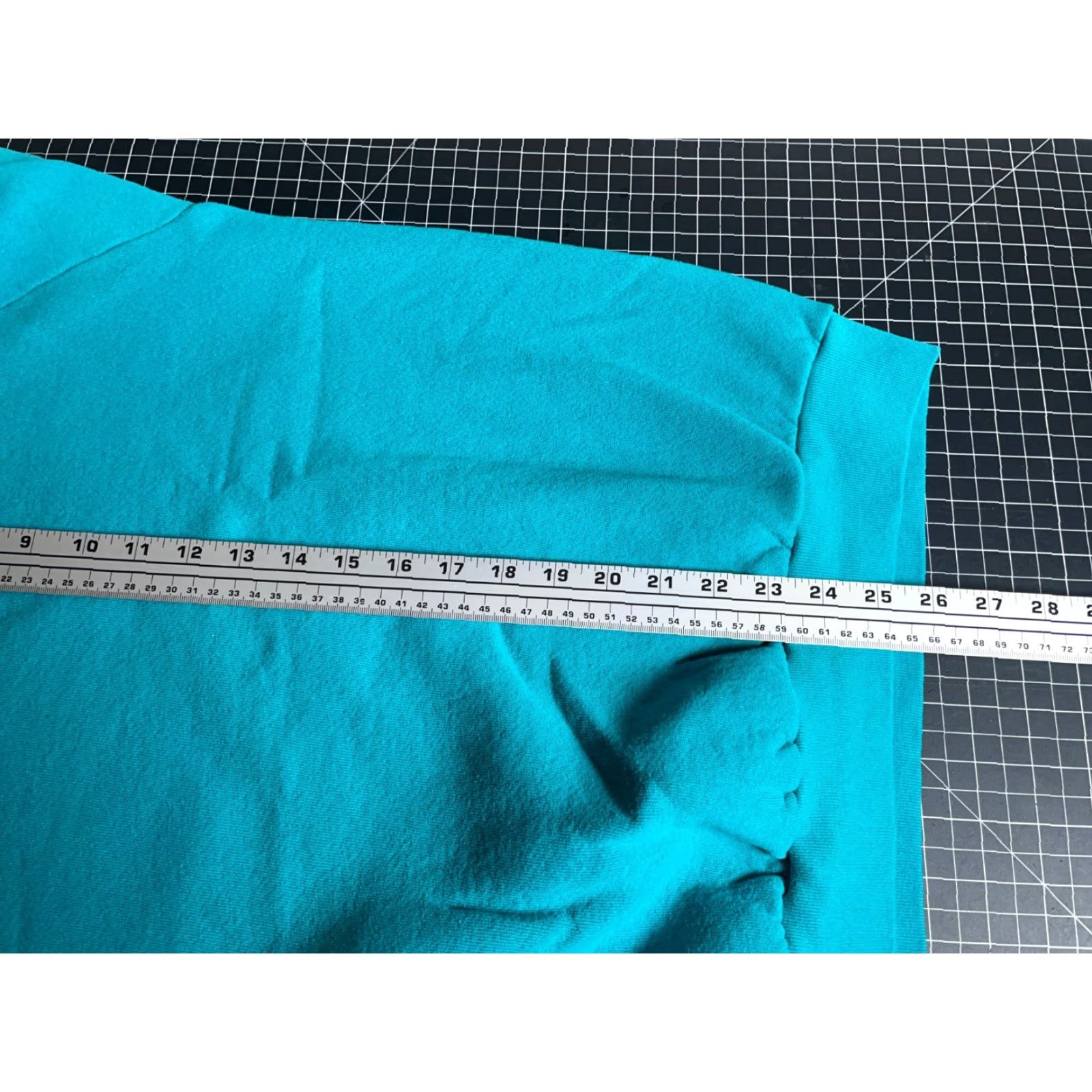Vintage VINTAGE 90s Sweatshirt Mens Large Teal Crewneck Raglan Sleeves Solid Cotton Blend Lightweight Pullover Shirts Mens Size US L / EU 52-54 / 3 - 6 Thumbnail