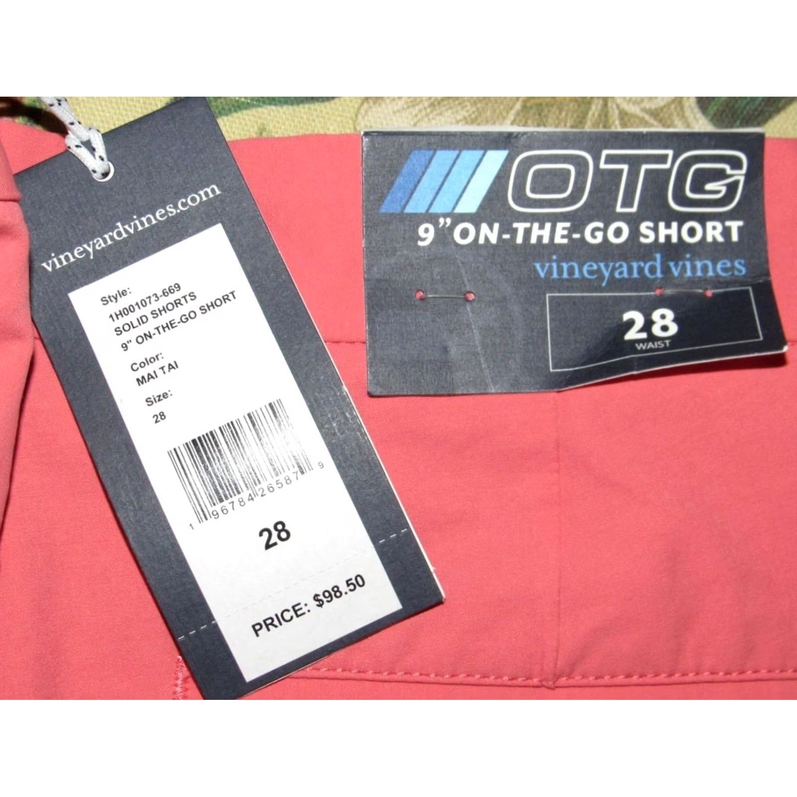 Vineyard Vines VINTAGE 8 VINEYARD VINES Mai Tai Pink 9" On The Go Chino Shorts M 28 NWT Size US 31 - 4 Thumbnail