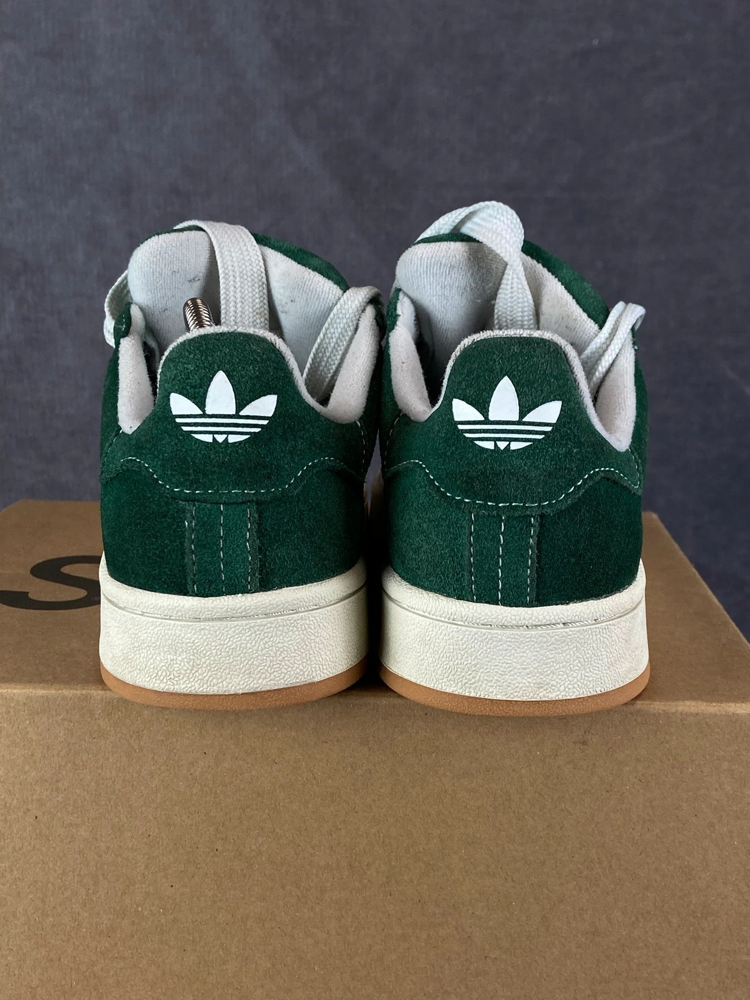 Adidas Adidas Campus Green Suede Sneakers 6.5 Size US 6 / EU 39 - 3 Thumbnail