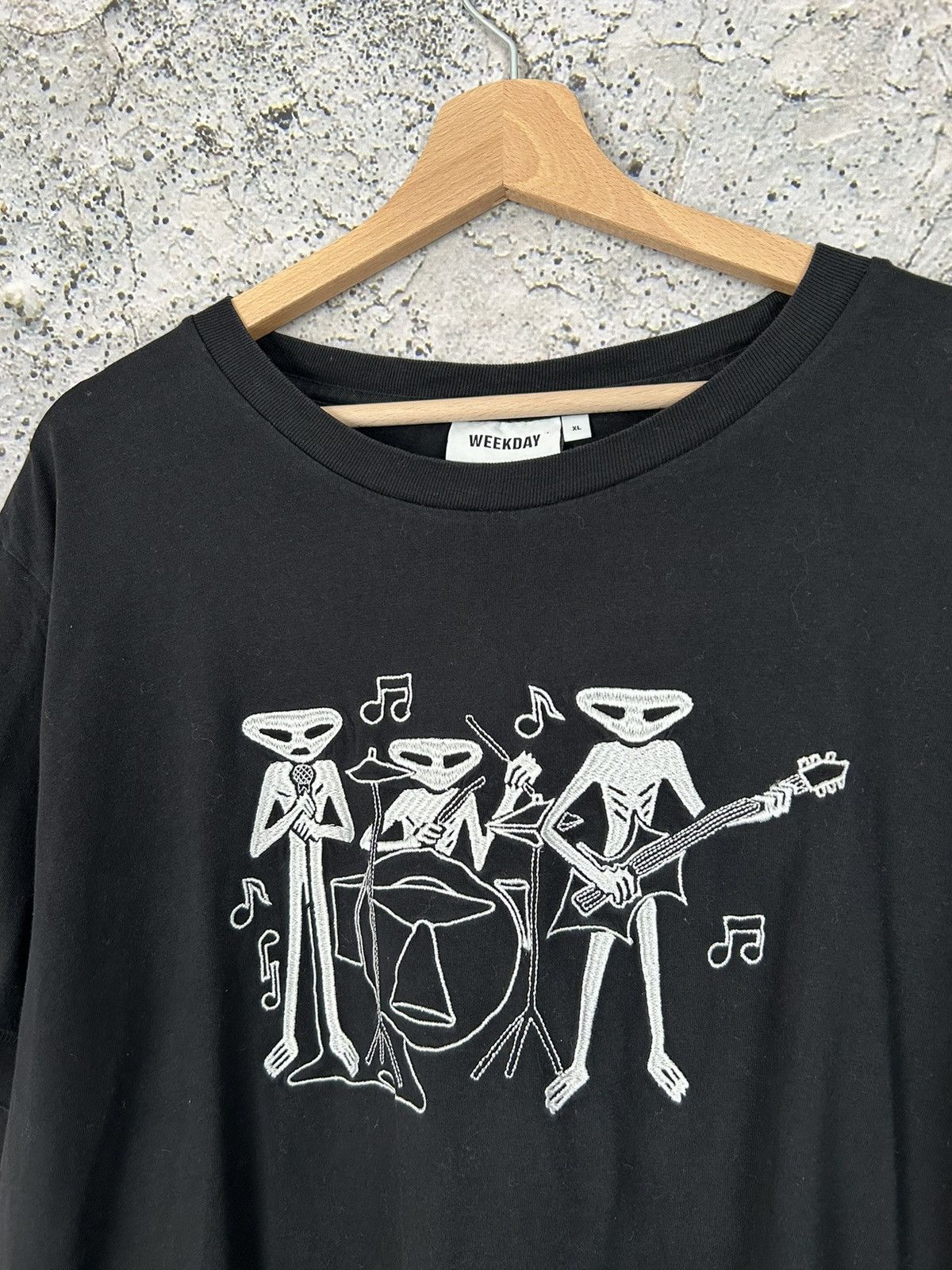 Other Weekday Embroidered Logo Tee Aliens Streetwear Skateboards Size US XL / EU 56 / 4 - 3 Thumbnail