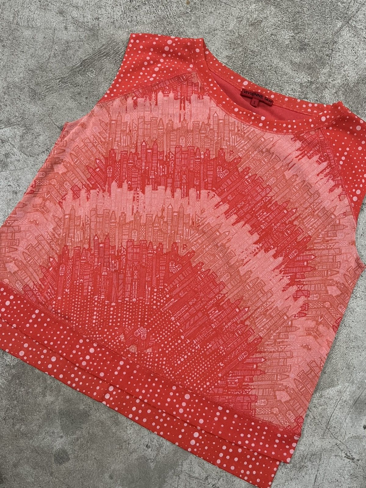 Vivienne Tam Vivienne Tam "Red Building" Sleeveless Mesh Top Size S / US 4 / IT 40 - 2 Thumbnail