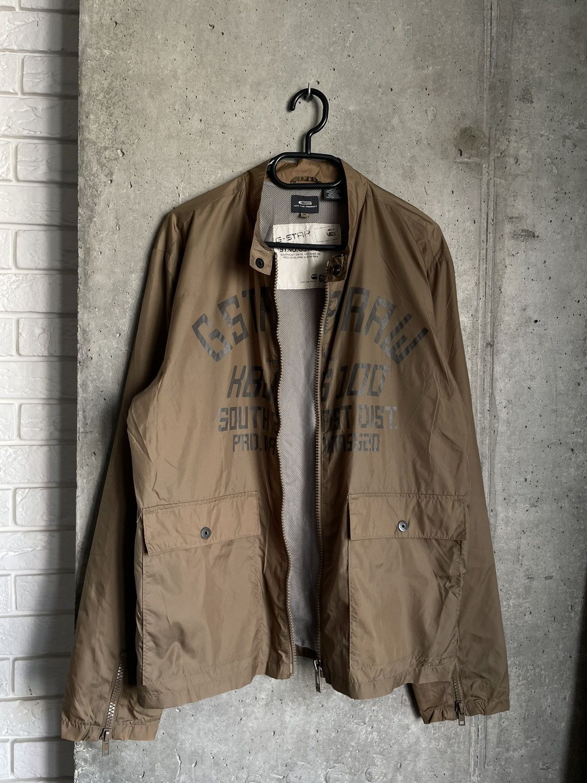 Japanese Brand Gstar Raw Nylon Light Jacket Big Logo Zip Hypebeast Y2k Size US XL / EU 56 / 4 - 11 Thumbnail