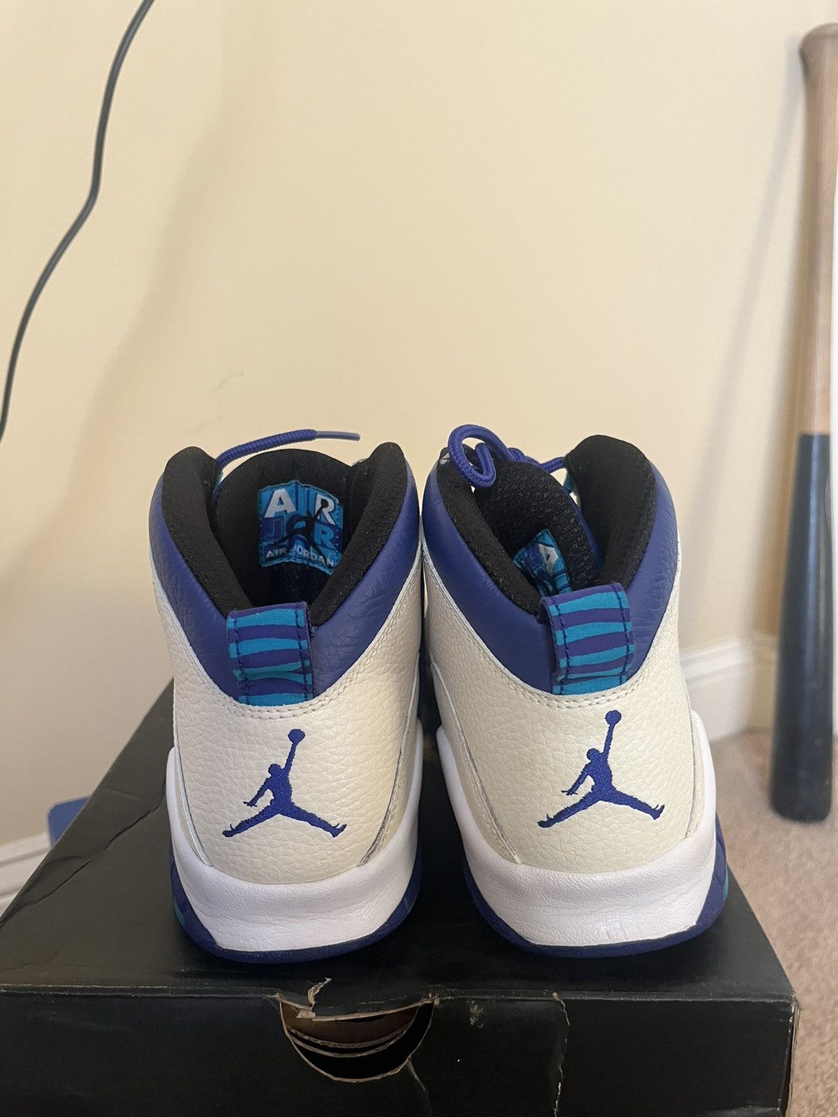 Jordan Brand Air Jordan Retro 10 ‘Charlotte’ Size US 6.5 / EU 39-40 - 5 Thumbnail