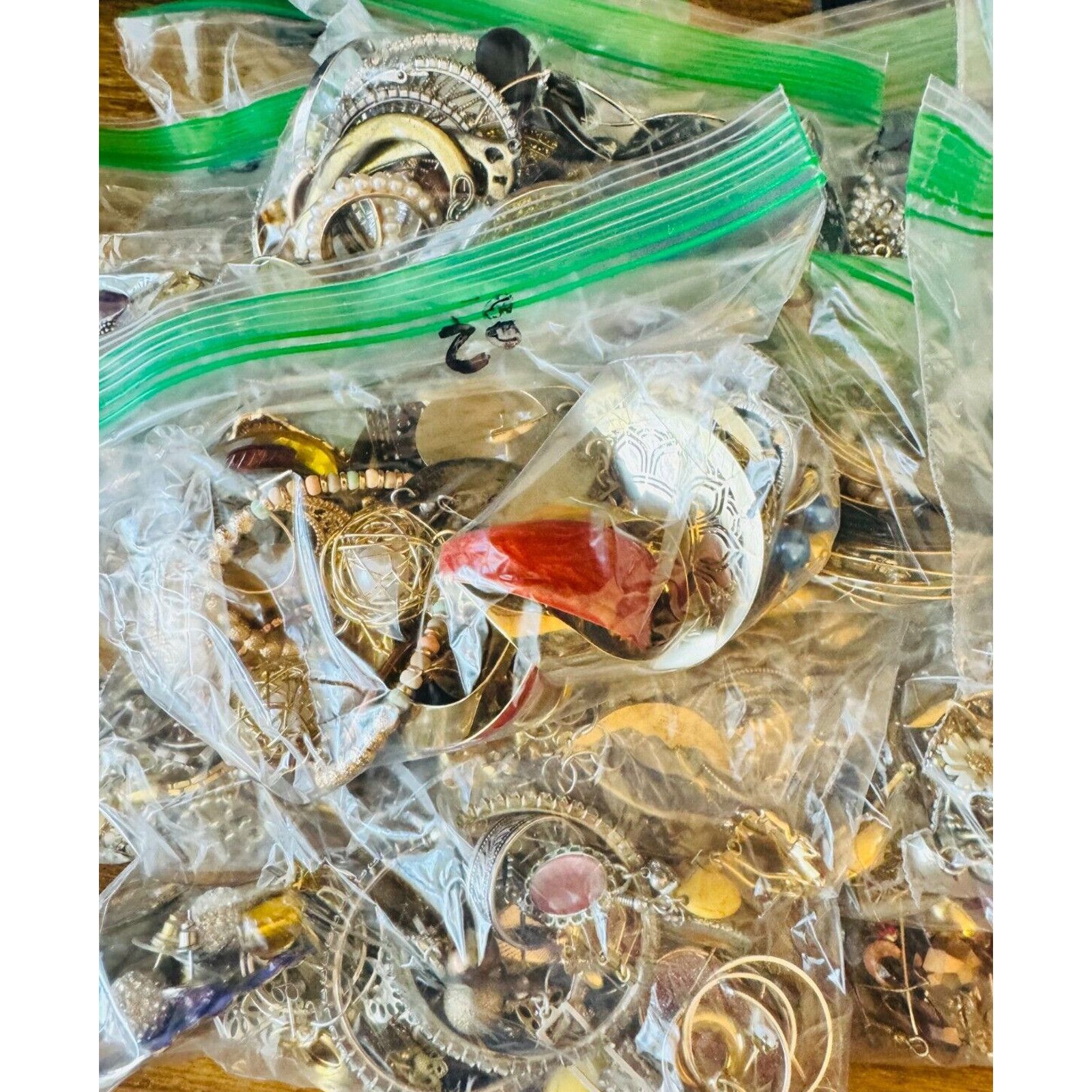 The Unbranded Brand 20 Pairs Vintage To Now Earrings Sets - Variety Lots Size ONE SIZE - 7 Thumbnail