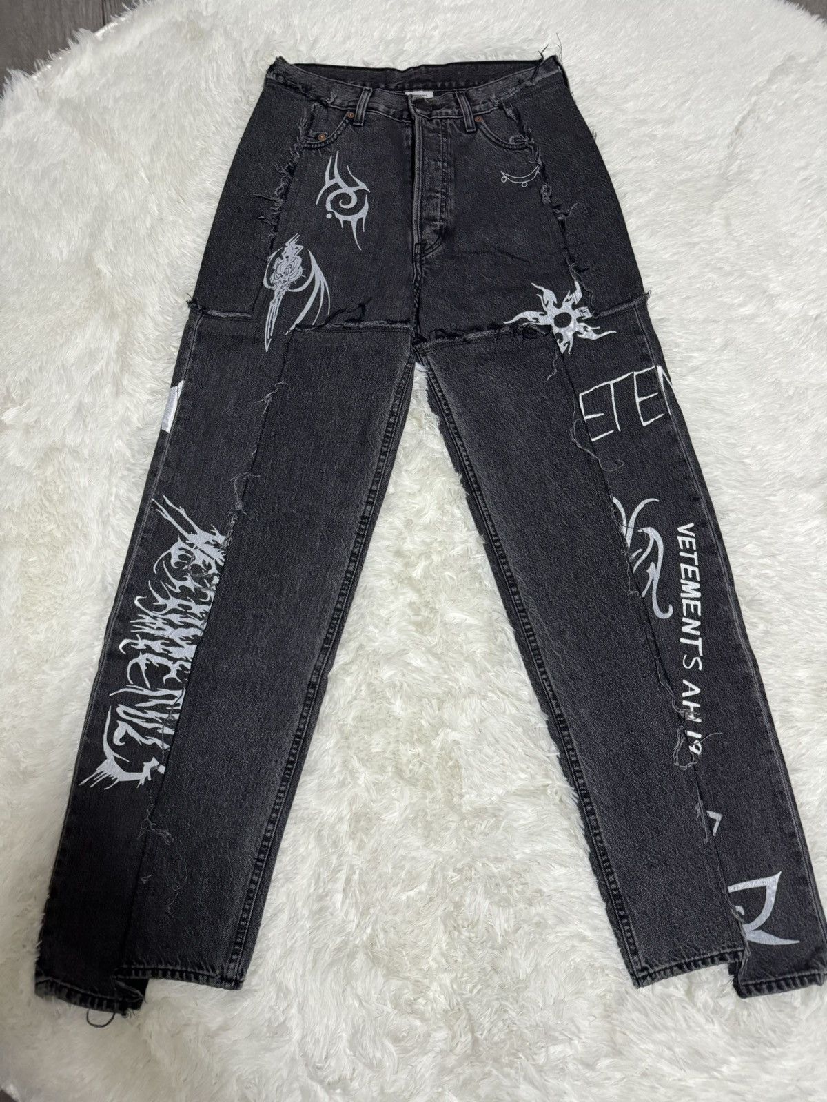 image of Vetements X Levi’S Tribal Stickers Jeans in Black, Men's (Size 30)