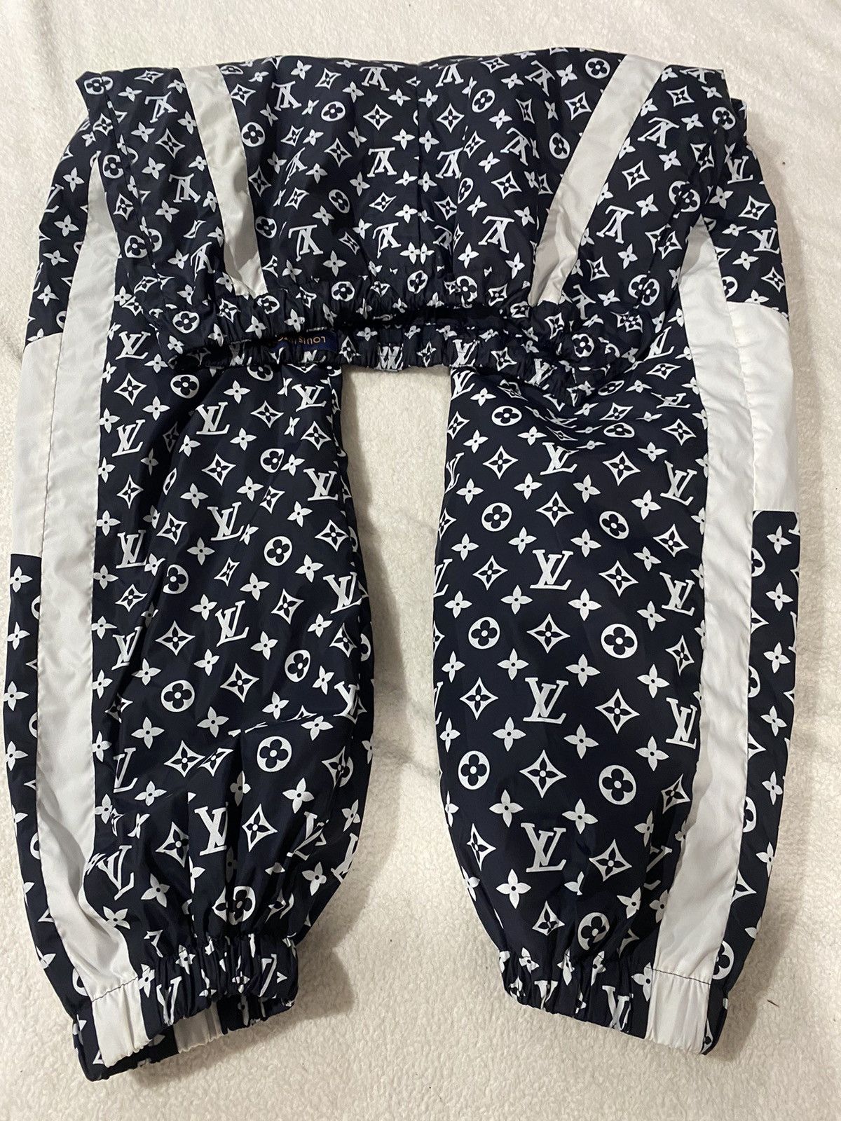 Louis Vuitton Louis Vuitton Monogram Printed Technical Track Pants Size US 36 / EU 52 - 5 Thumbnail