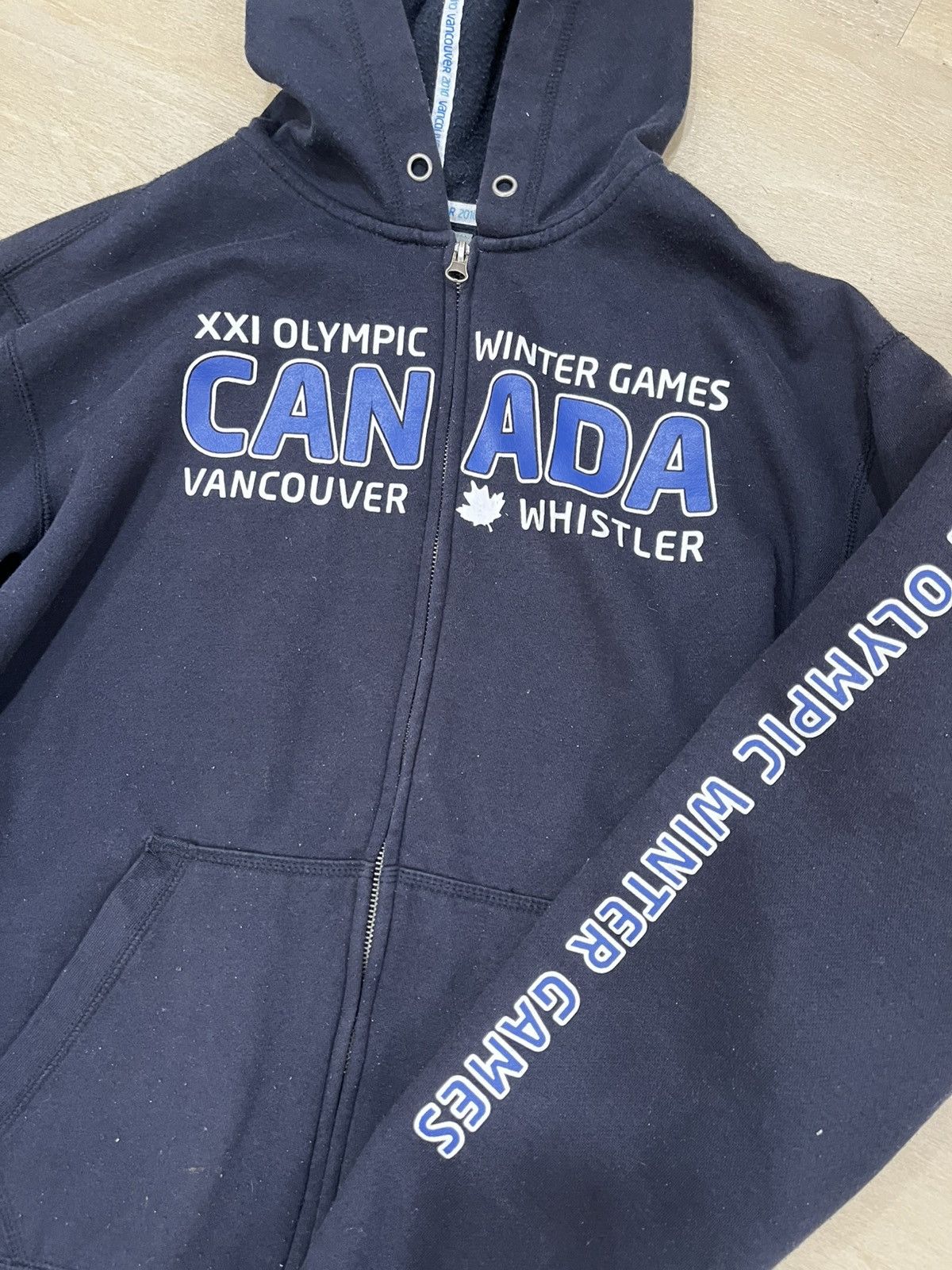Vintage Vintage Olympics Canada Vancouver 2010 Winter Games Hoodie Size US S / EU 44-46 / 1 - 2 Thumbnail