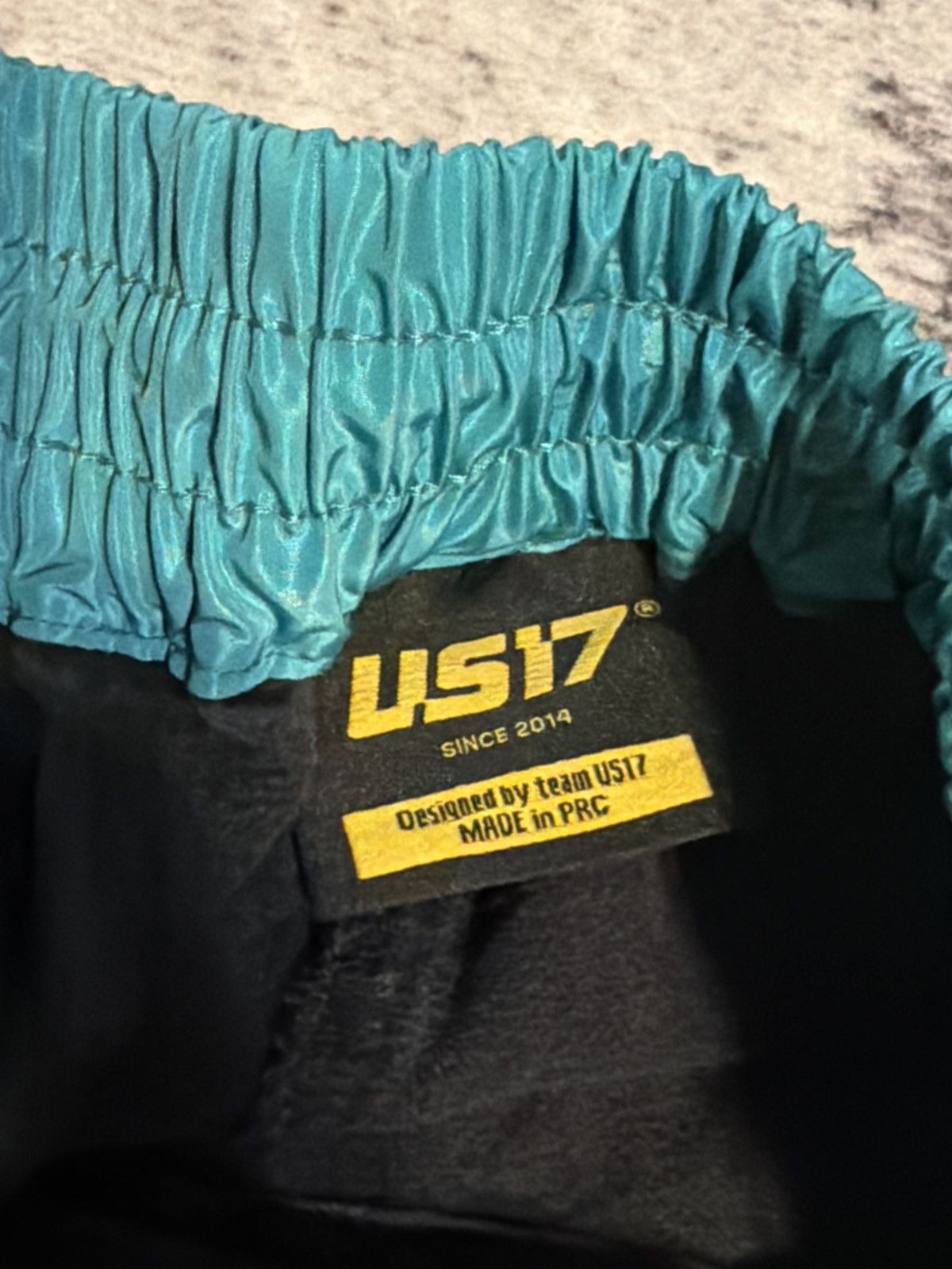 Japanese Brand Black Utility Cargo Sweatpants Size US 29 - 6 Thumbnail