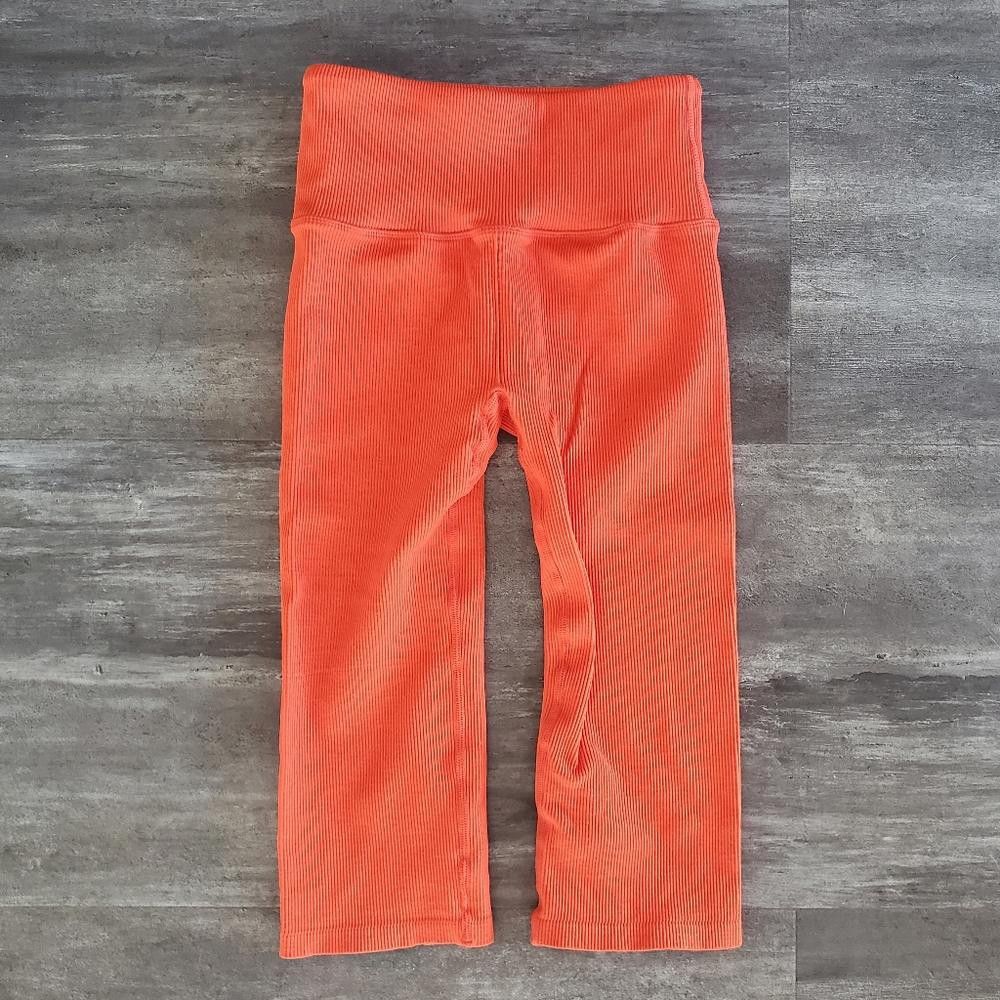 Fabletics Orange Ribbed Fabletics High Waisted Capri Size 25" / US 0 / IT 36 - 1 Thumbnail