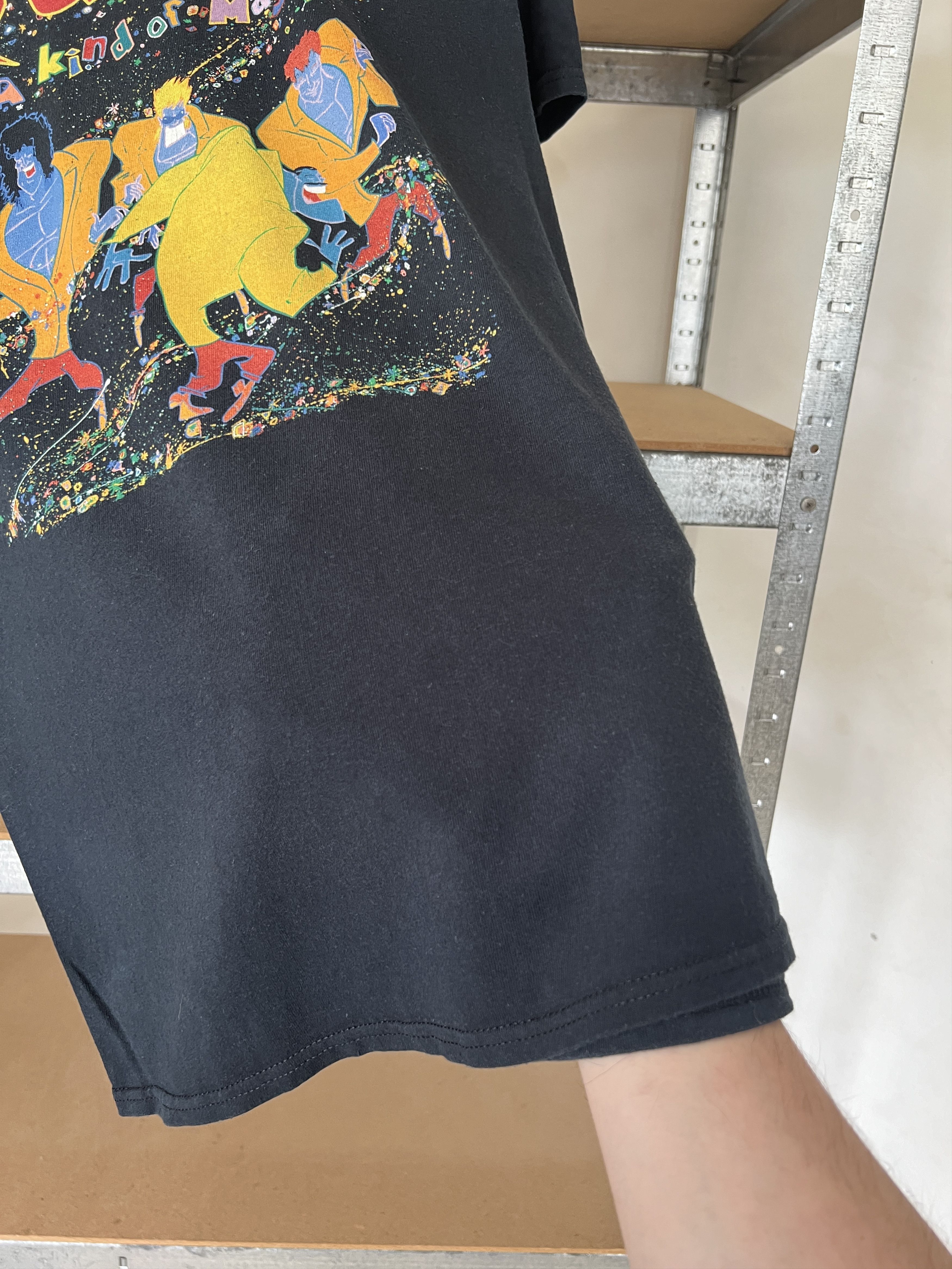 Band Tees Vintage 2000s Queen A Kind of Magic Rock Band T-shirt Size US M / EU 48-50 / 2 - 13 Thumbnail
