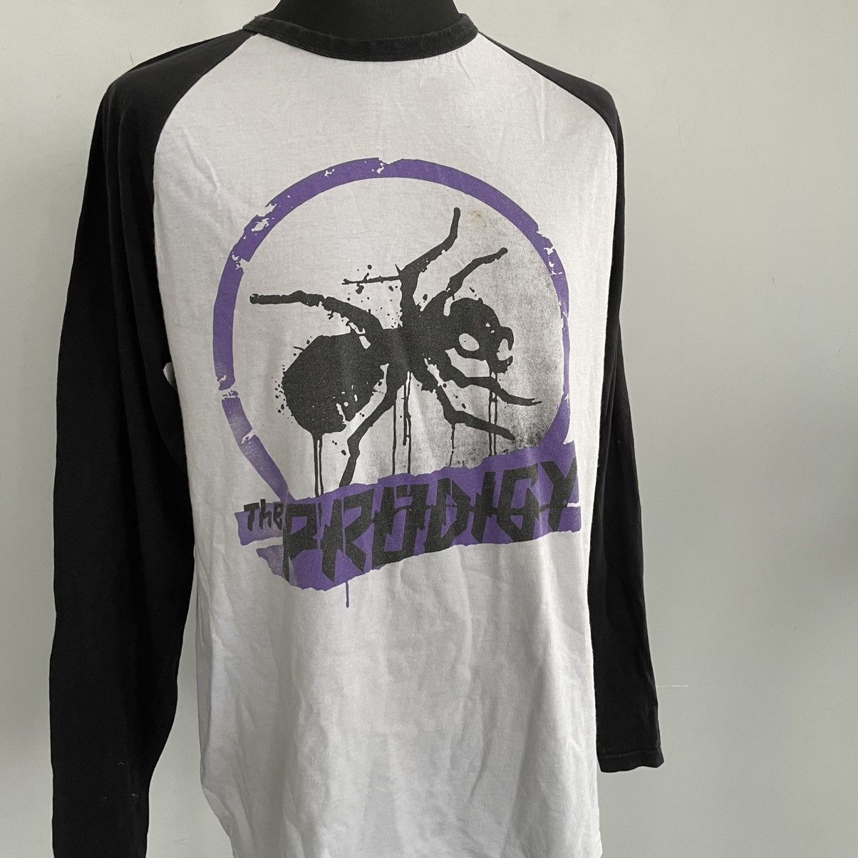 Vintage Vintage Prodigy Lonsleeve punk rock T-shirt tour 2018 Size US XL / EU 56 / 4 - 4 Thumbnail