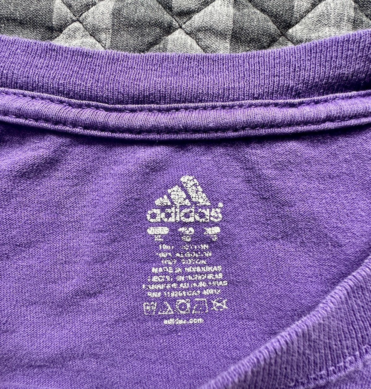 Adidas Vintage Adidas Lakers Tee Size US XL / EU 56 / 4 - 4 Thumbnail