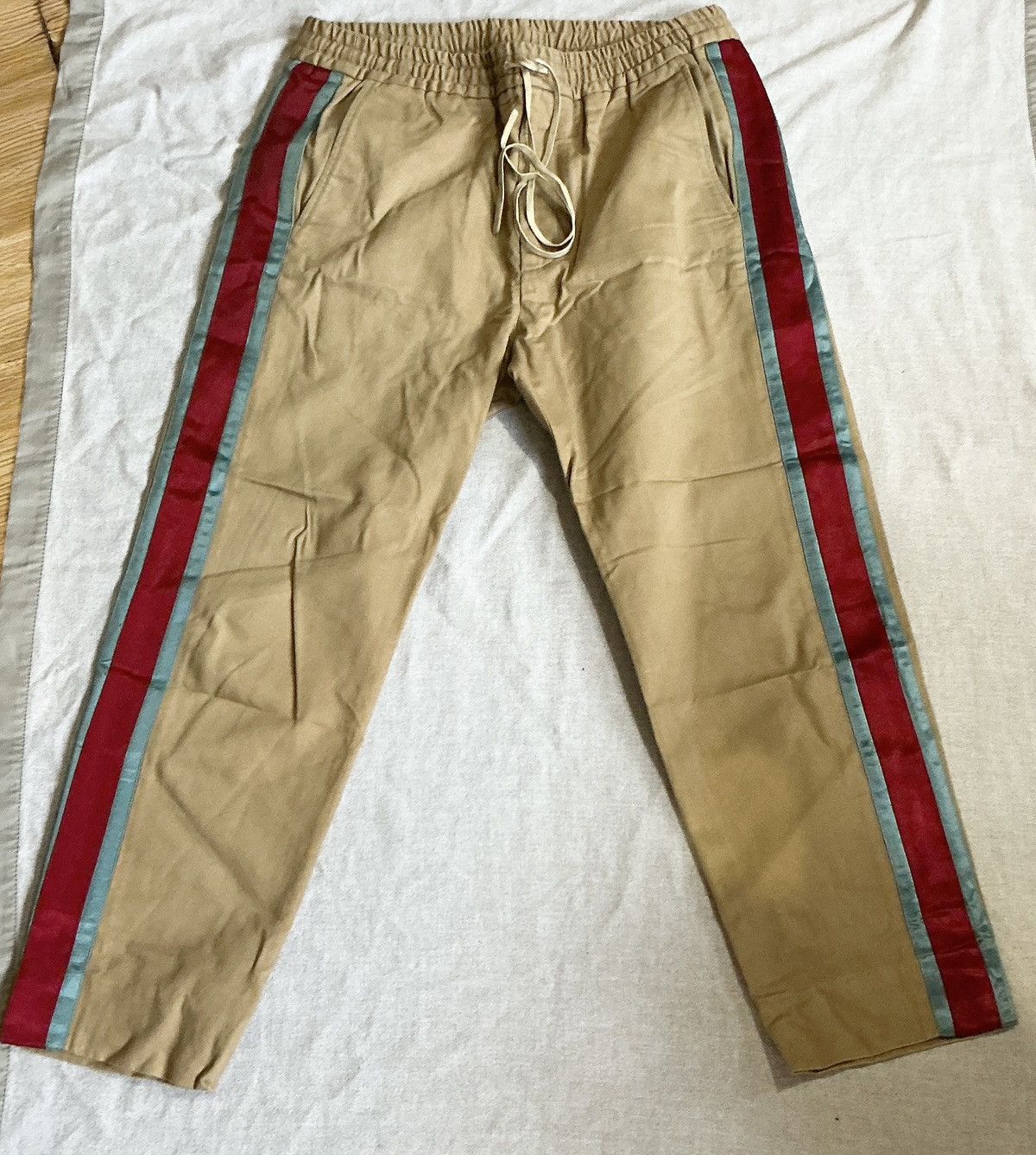 Gucci Gucci chino Pants Red & Blue Side Stripe Size US 30 / EU 46 - 1 Thumbnail