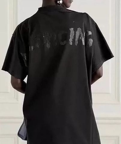 Balenciaga Balenciaga Twist the big logo on the back of the font to m Size US M / EU 48-50 / 2 - 6 Thumbnail