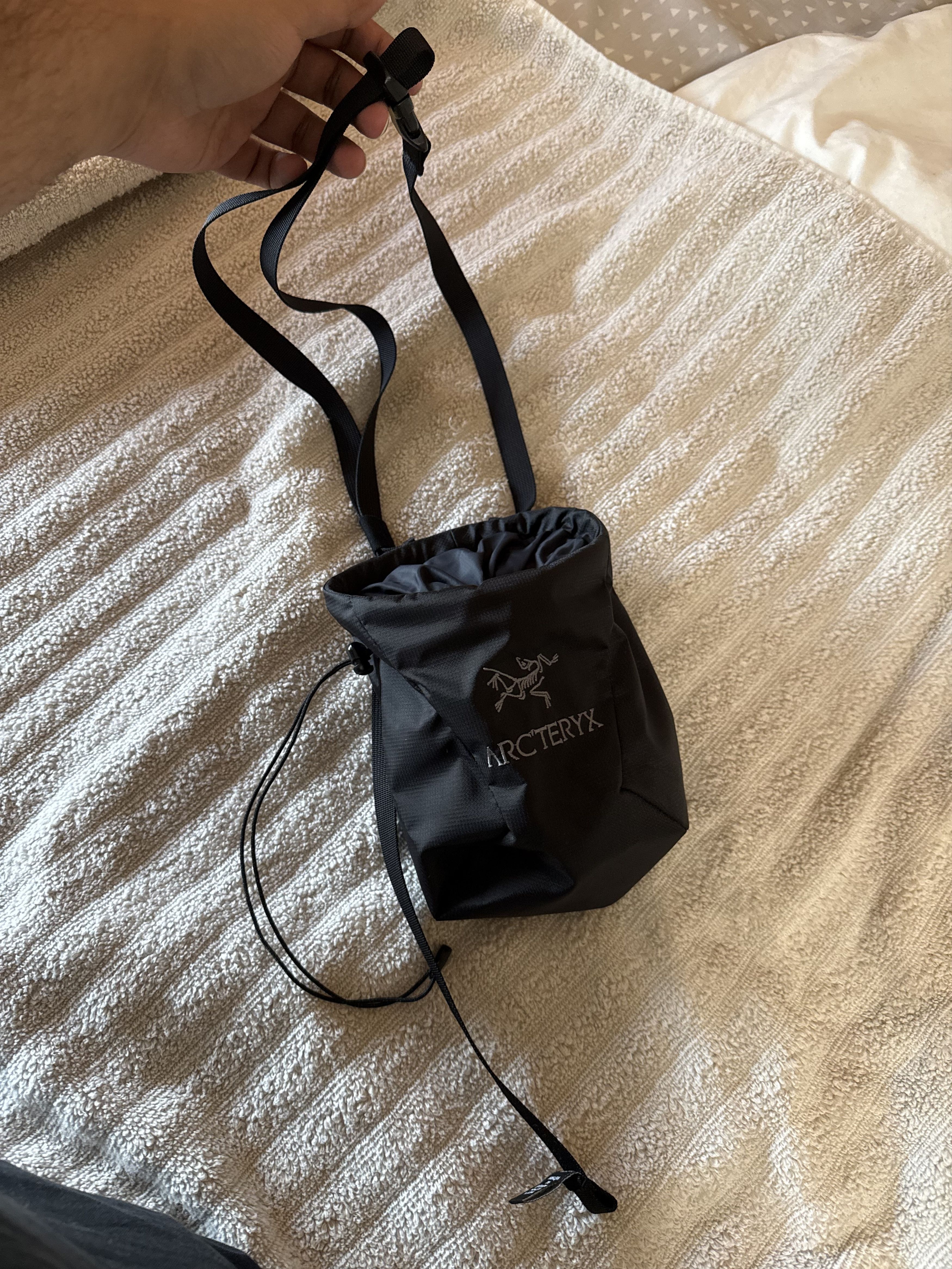 Arc'teryx Arc'teryx Foley Pouch ((ReCUT)) | Grailed