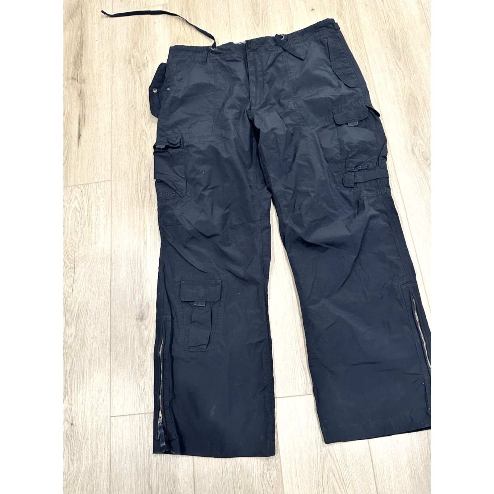 Gap VINTAGE Gap Black Cargo Paratrooper Parachute Pants XL Mens Pants Cargo Black XL JPEG? Size US 36 / EU 52 - 3 Thumbnail
