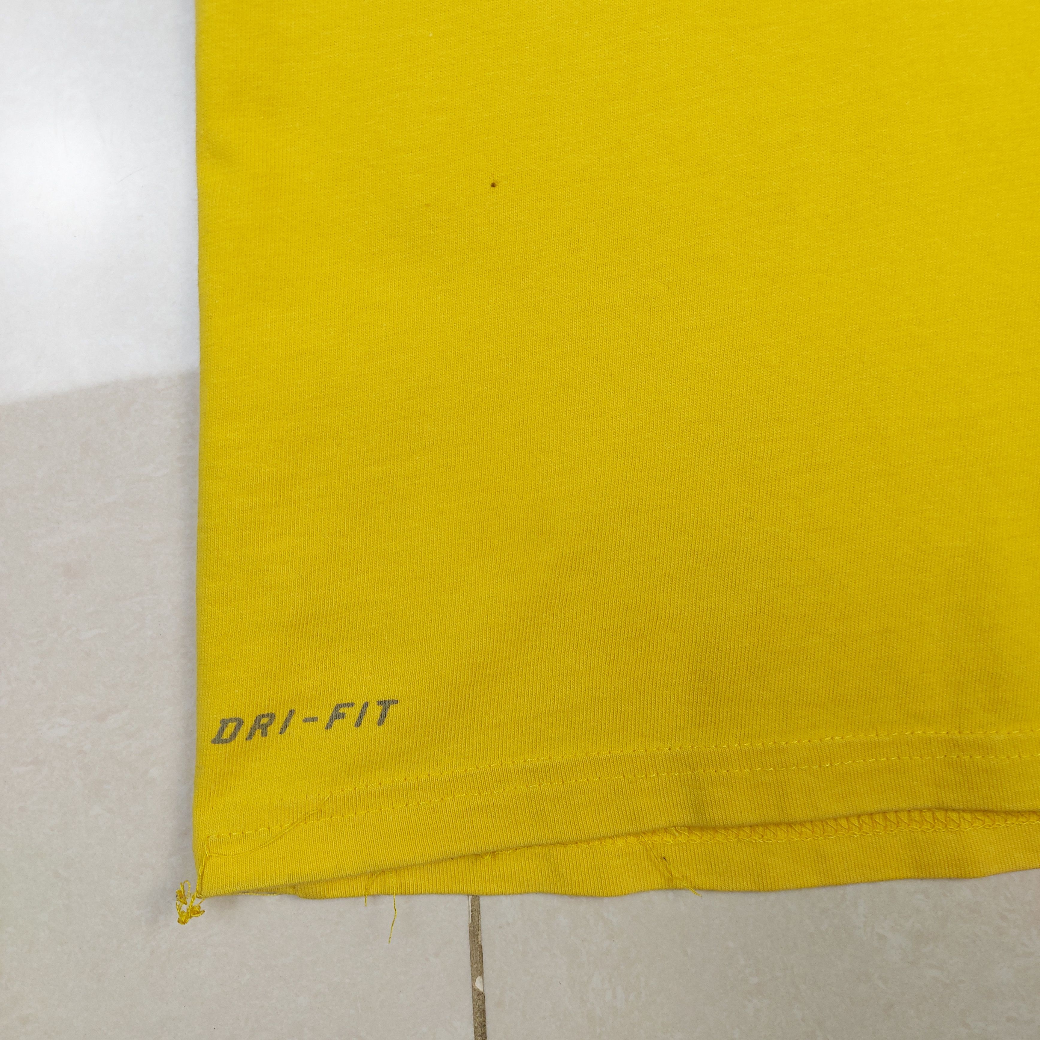 Nike RARE 2012 Nike Dri Fit Kobe Bryant Black Mamba Lakers TEE Size L / US 10 / IT 46 - 8 Thumbnail