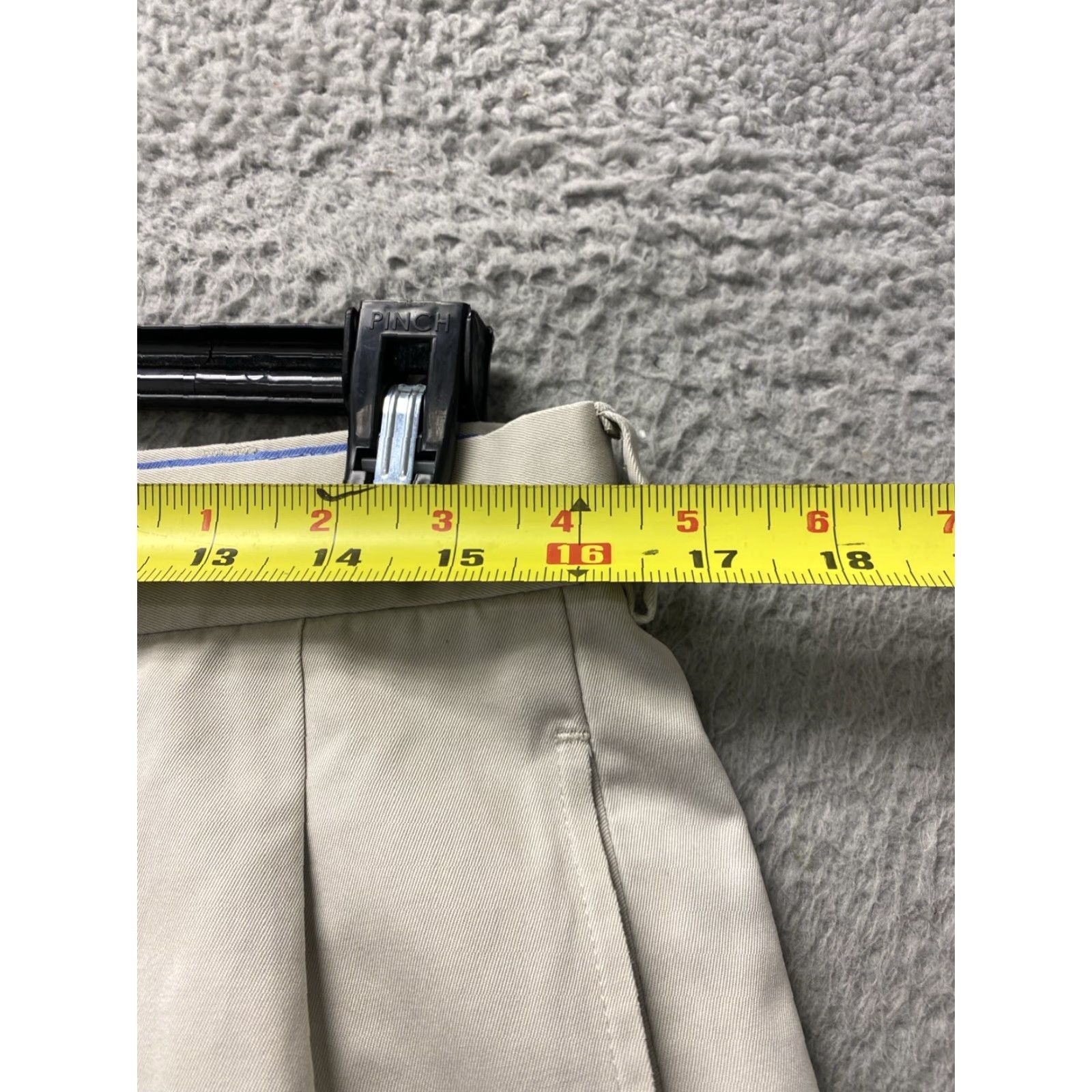 Brooks Brothers Brooks Brothers Khaki Chino Shorts 33 Beige Pleated Casual Mens Size US 33 - 4 Thumbnail