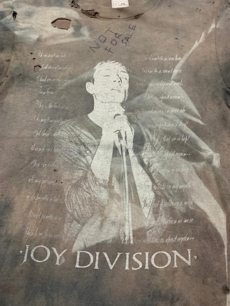 Band Tees Vintage Joy Division Ian Curtis Thrashed T-Shirt Size US S / EU 44-46 / 1 - 3 Thumbnail