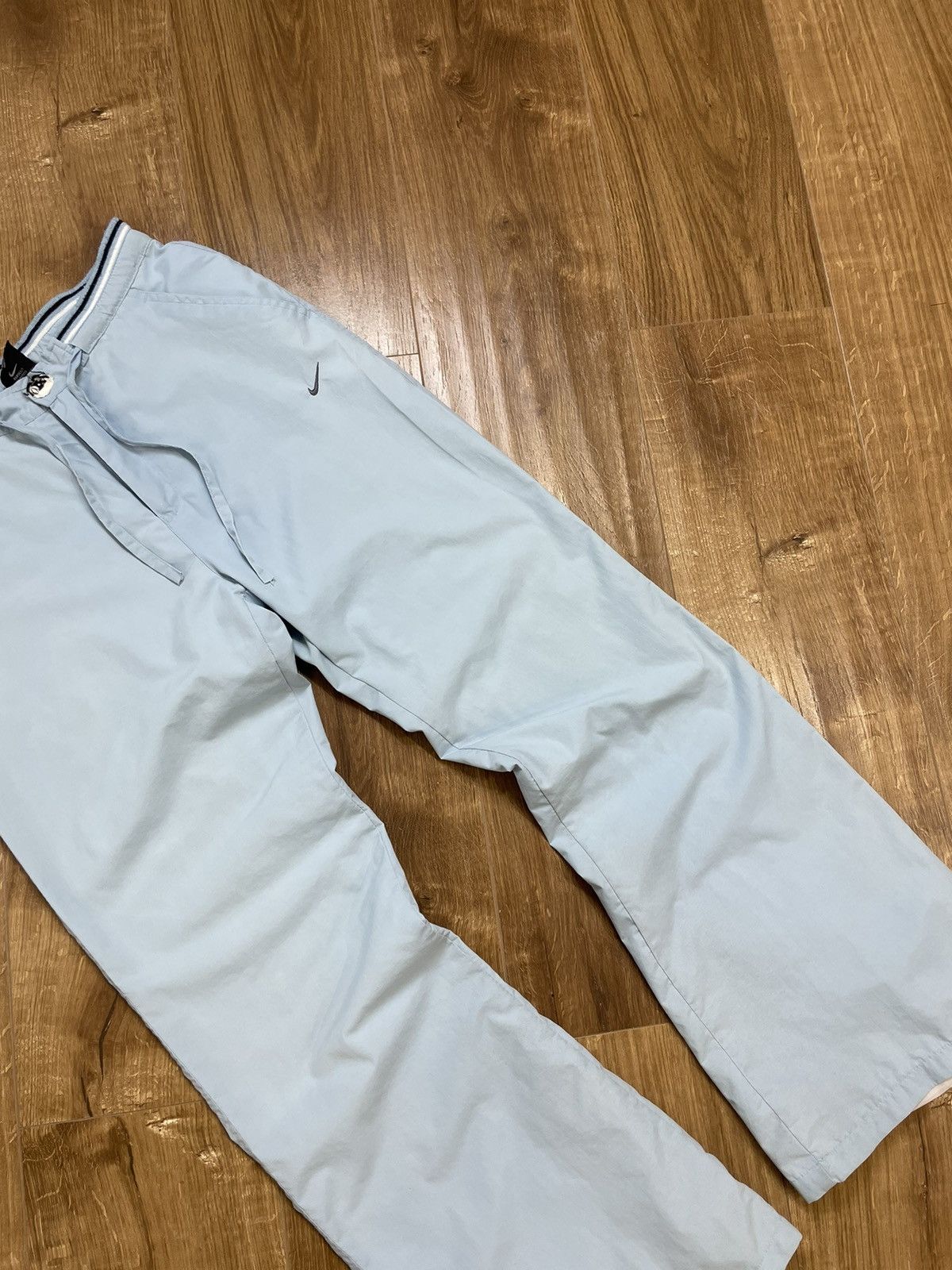 Nike × Vintage Vintage Nike 90’s Y2K Style Nylon Drill Blue Track Pants Size 27" / US 4 / IT 40 - 4 Thumbnail