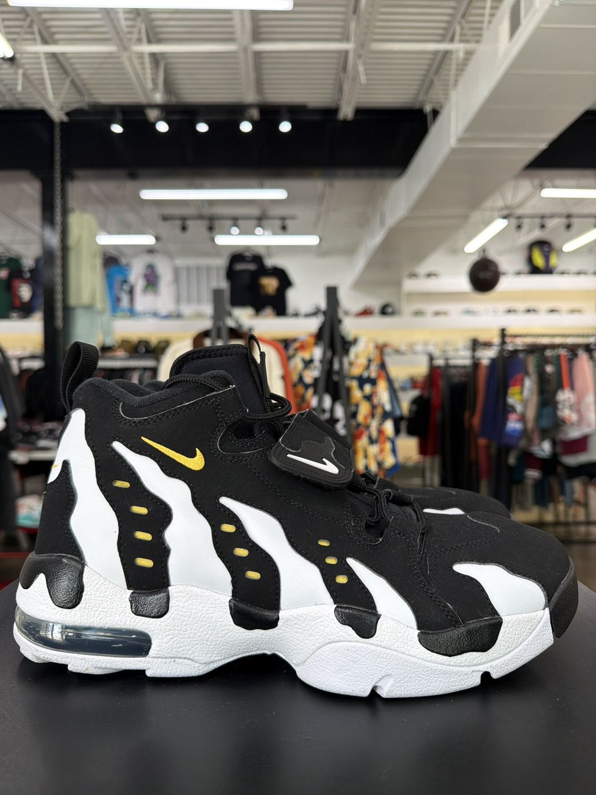 Nike Nike Air DT Max 96 Black White Size 10.5 (2024) Size US 10.5 / EU 43-44 - 6 Thumbnail