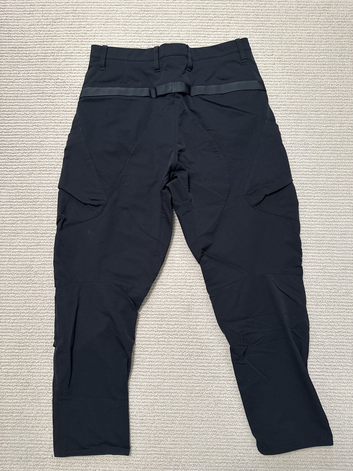 ACRONYM P24A-DS ブラックカーゴパンツ ACRONYM P24A-DS ブラックカーゴパンツ