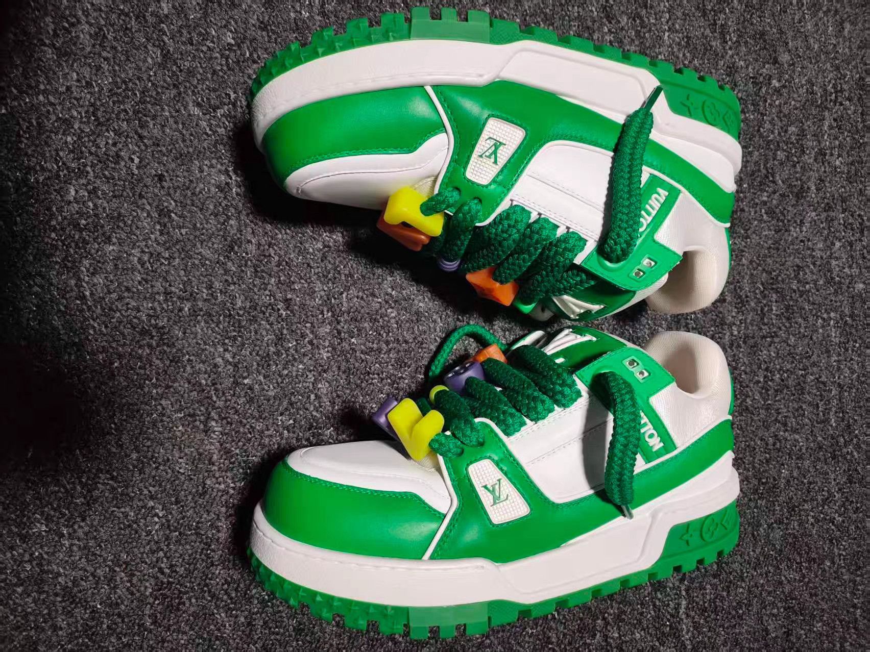 Louis Vuitton LV Trainer Maxi White Green Chunky Sneakers K13 Size US 8 / EU 41 - 5 Thumbnail