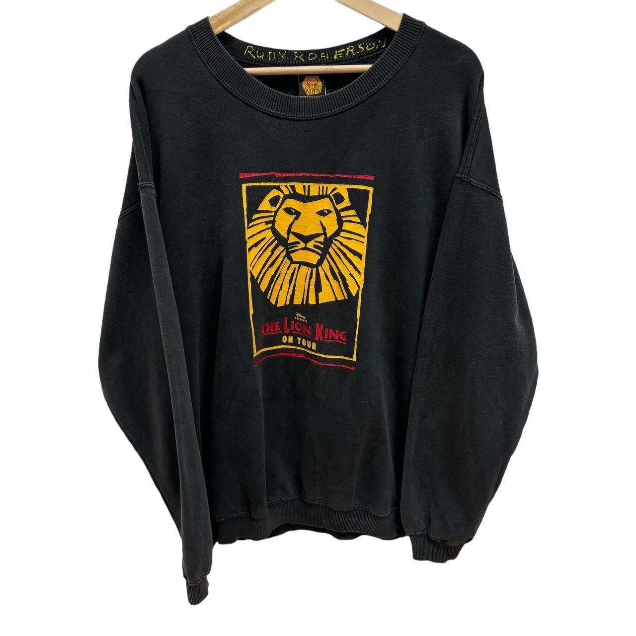 Vintage Vintage the lion king on tour sweater size: L Size US L / EU 52-54 / 3 - 1 Thumbnail