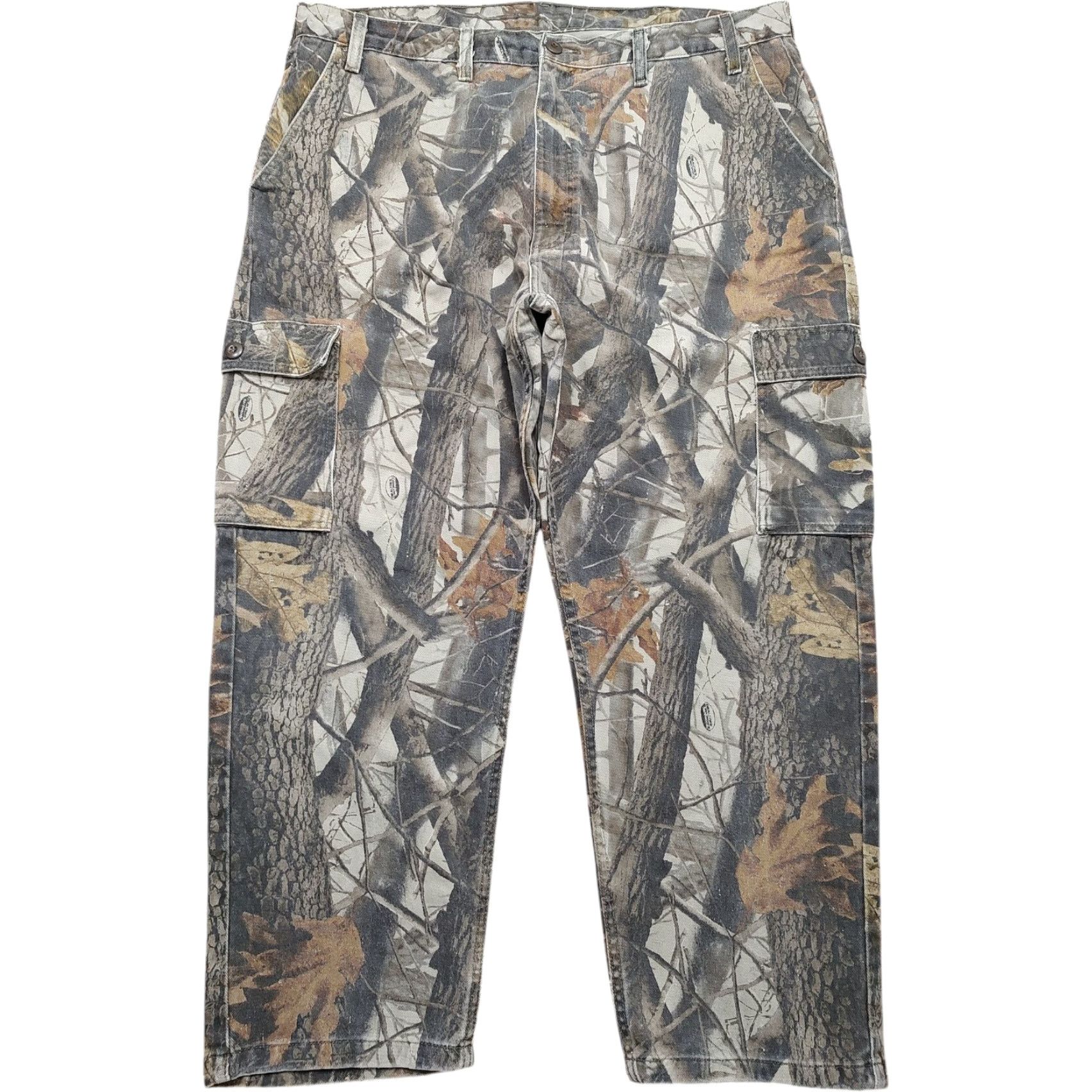Wrangler VINTAGE Wrangler Realtree Camouflage Cargo Pants Jeans Men 40x30 Camouflage Cargo Pockets 90s Hip Hop USA Style Size US 40 / EU 56 - 2 Thumbnail