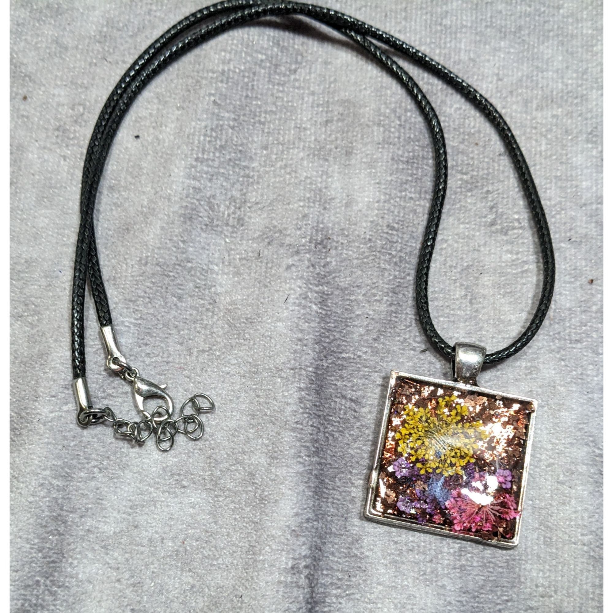 Other Handmade Pressed Flower And Glitter Under Resin Pendant Neck Size ONE SIZE - 5 Thumbnail