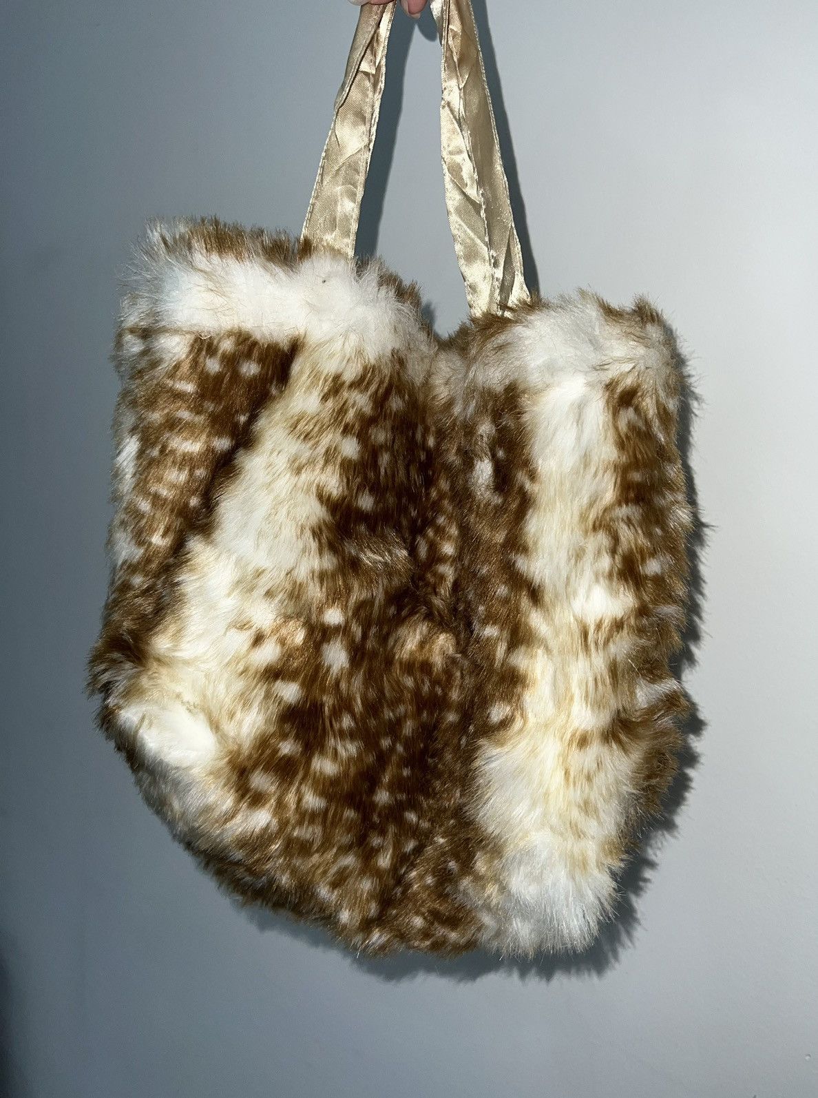 Japanese Brand Deer fur mini handle bag 🦌 Size ONE SIZE - 8 Thumbnail