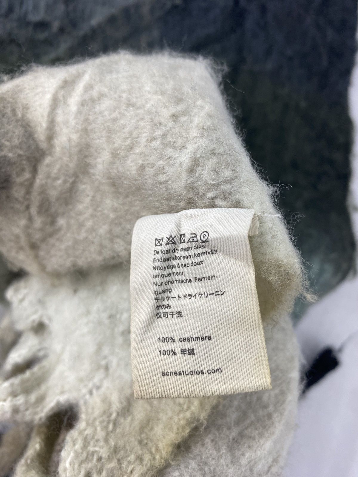 Acne Studios Acne Studio Cashmere Mohair Checked Scarf Italian Made Size ONE SIZE - 6 Thumbnail