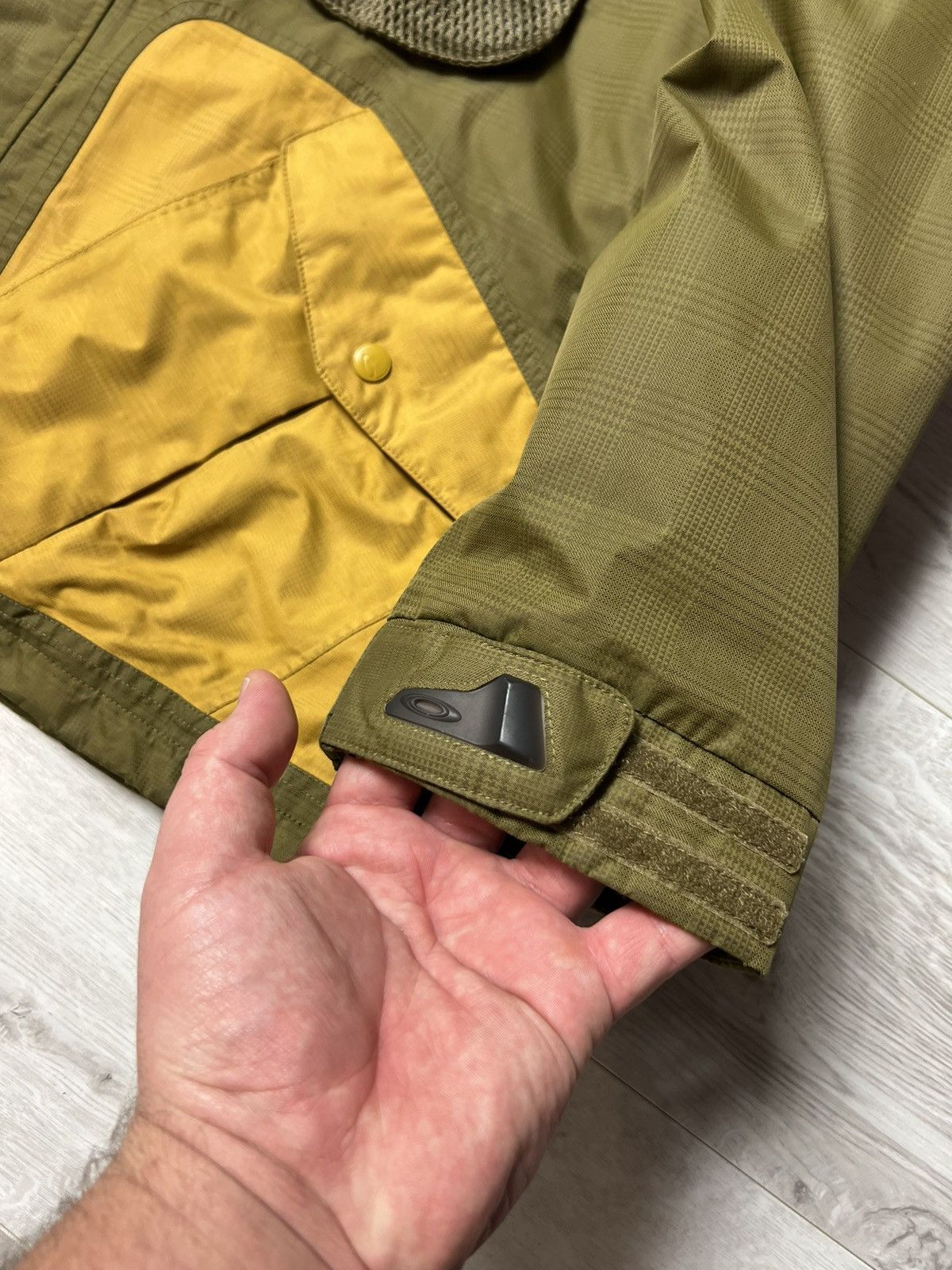 Oakley Rare 2000's Oakley Road Fuel Tactical Cargo Magnet Jacket Size US XL / EU 56 / 4 - 6 Thumbnail