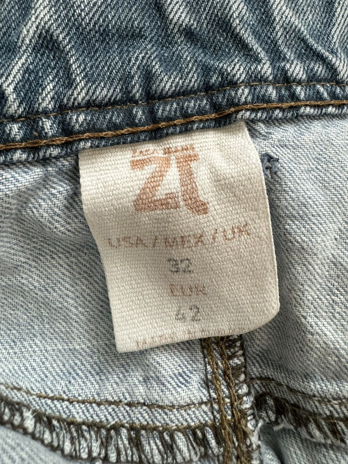 If Six Was Nine Vintage Zara Buckle Back Faded Distressed Jeans Size US 33 - 18 Thumbnail