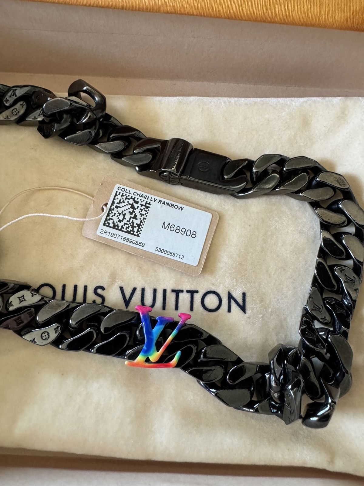 Louis Vuitton Louis Vuitton LV Rainbow Chain Necklace Size ONE SIZE - 1 Thumbnail