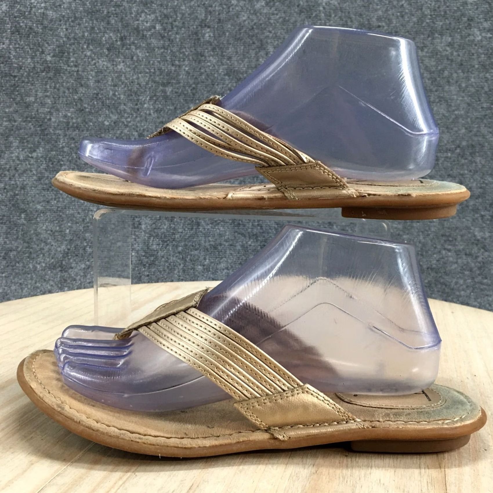 Born Born Concept Sandals Womens 8 Slip On Flat Thong C28346 Gold Faux Leather Size US 8 / IT 38 - 2 Thumbnail