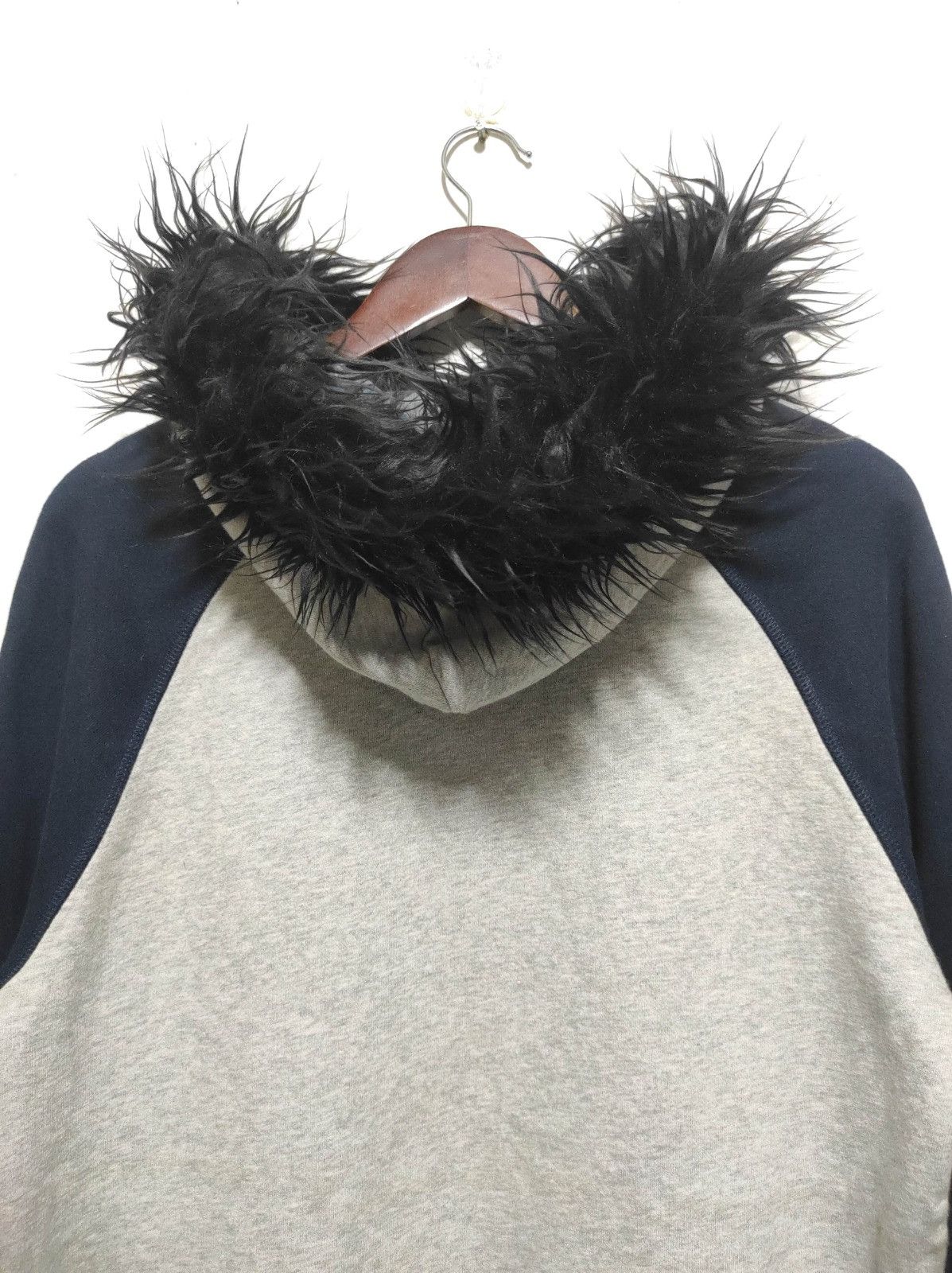 Disney Ask x Disney Mickey fur hoodie Size US M / EU 48-50 / 2 - 10 Thumbnail