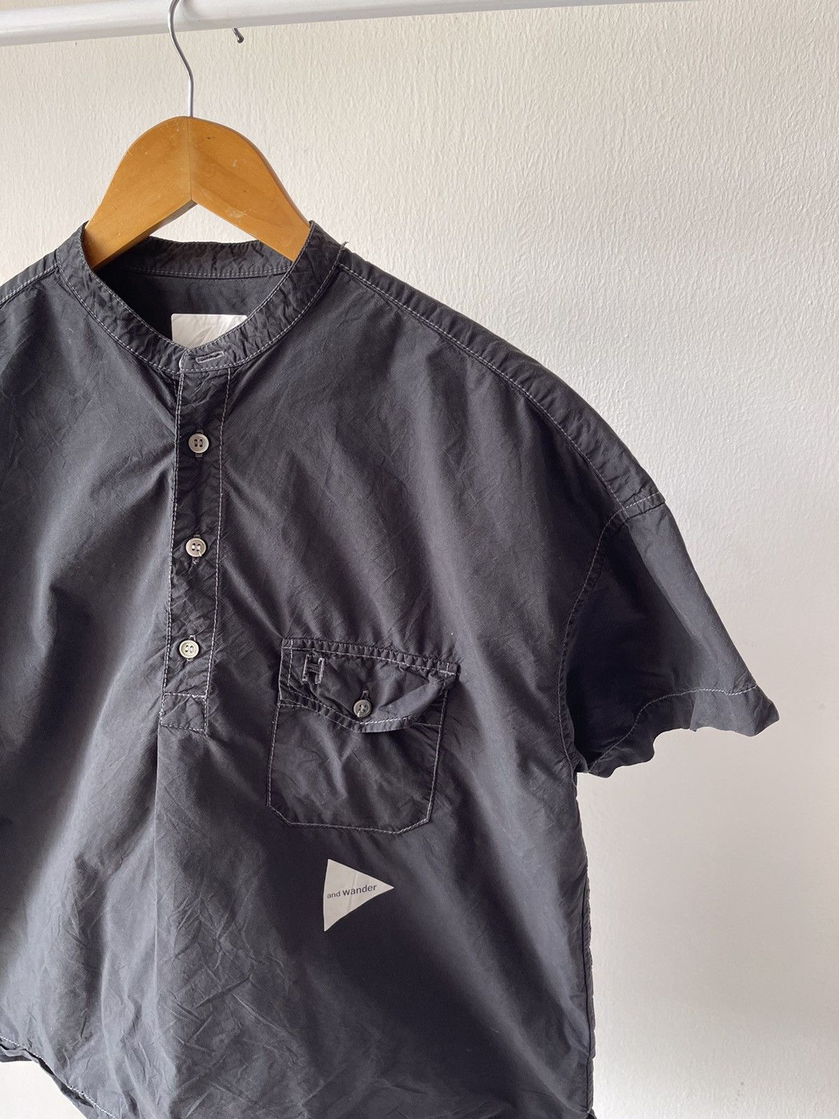 And Wander And Wender Croped SHIRT Half Button. Size US M / EU 48-50 / 2 - 4 Thumbnail
