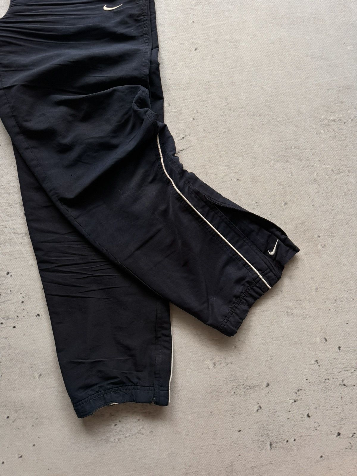 Nike × Vintage NIKE VINTAGE BASIC LOGO OVERSIZE BAGGY PANTS Size US 32 / EU 48 - 2 Thumbnail