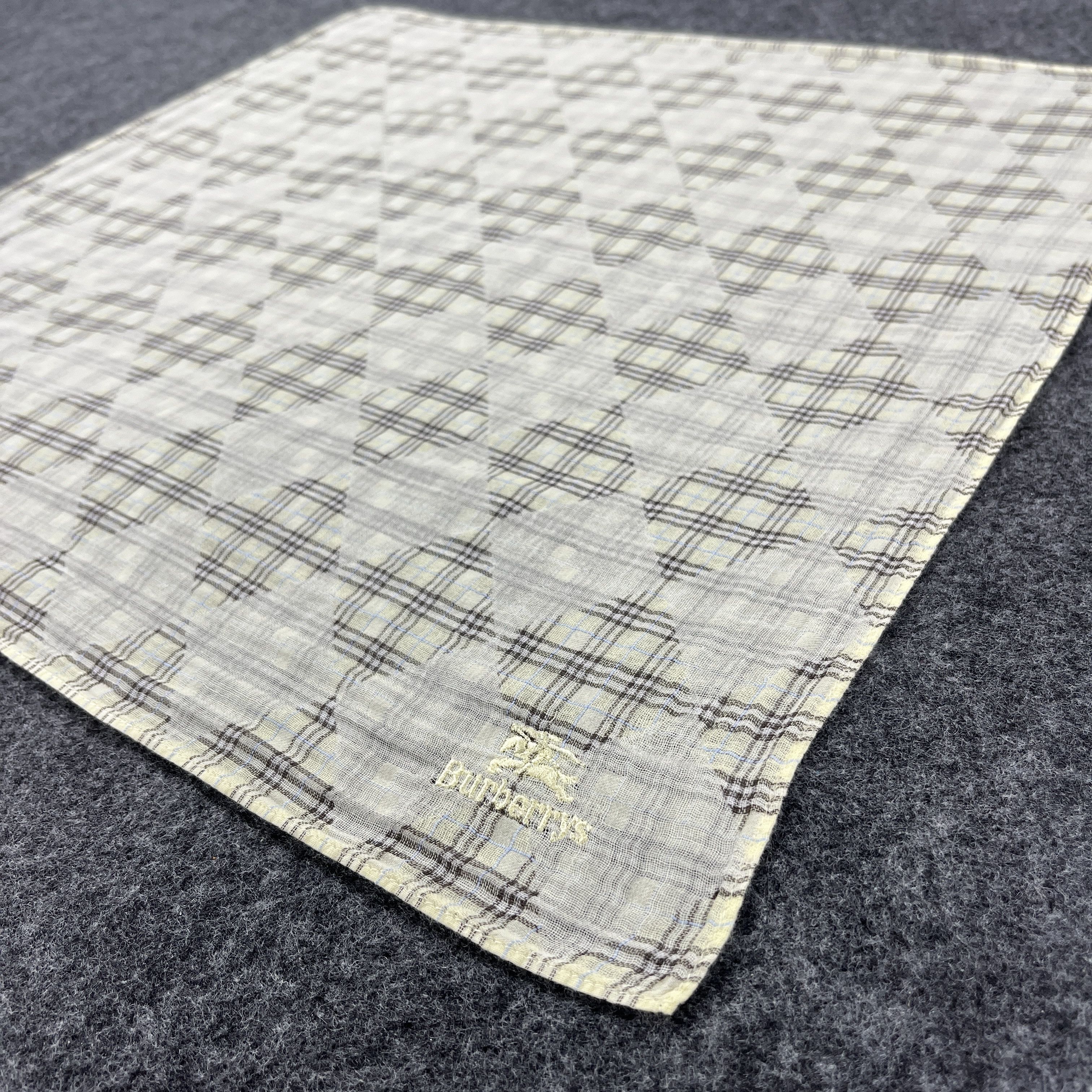 Burberry × Vintage Burberry Handkerchief / Bandana / Neckerchief B229 Size ONE SIZE - 5 Thumbnail