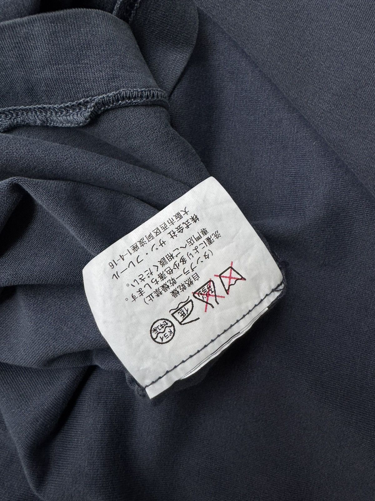 Raf Simons Raf Simons AW04 "Exiles Everywhere We Go" Overdyed Tee-Shirt Size US M / EU 48-50 / 2 - 8 Thumbnail