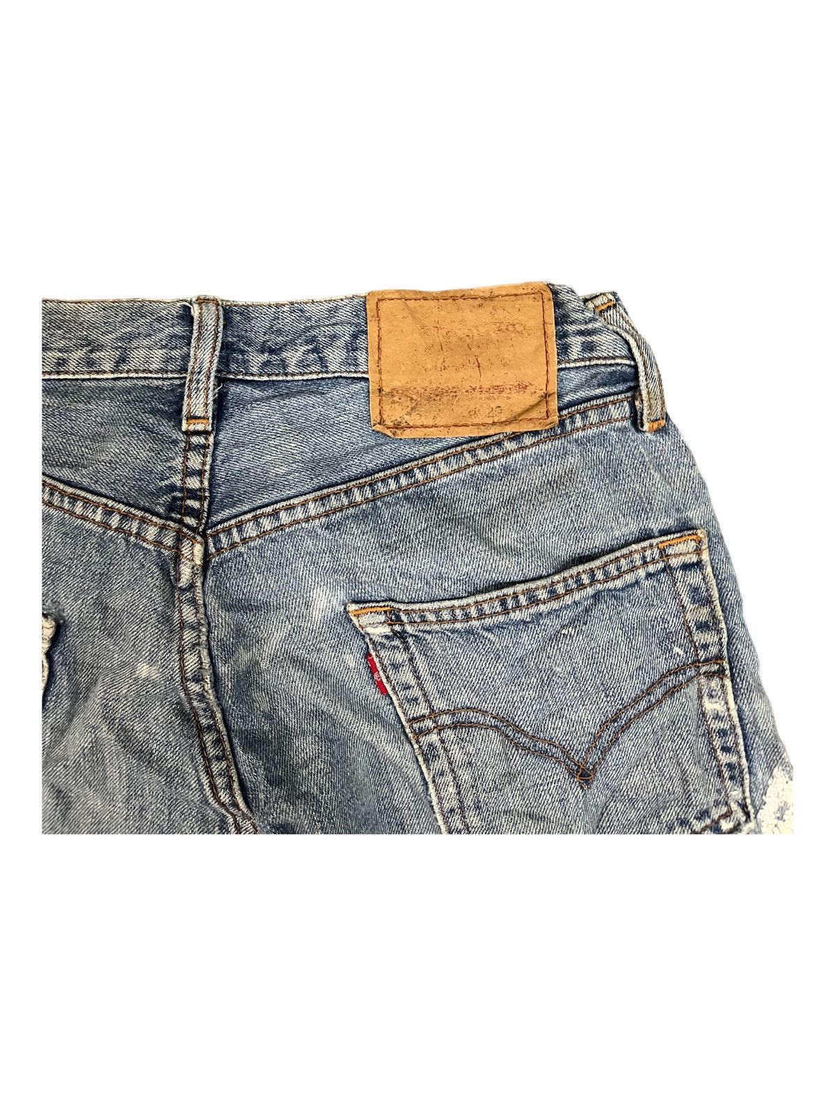 Levi's Vintage Levi’s Blue Wash Distressed Jeans Size US 29 - 8 Thumbnail