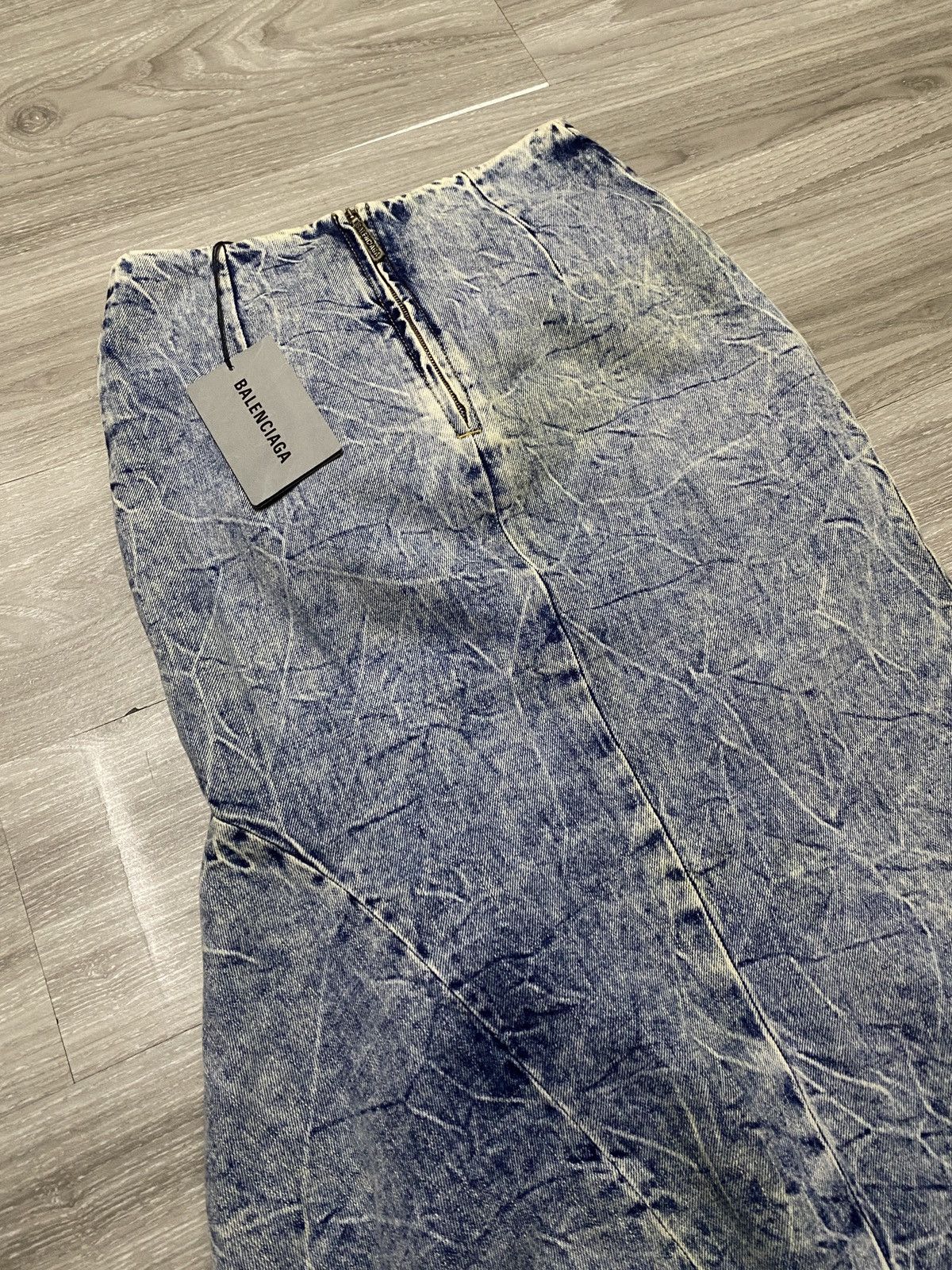 Balenciaga Deadstock- Balenciaga - Frayed Denim Skirt Size 24" / US 00 / IT 34 - 2 Thumbnail