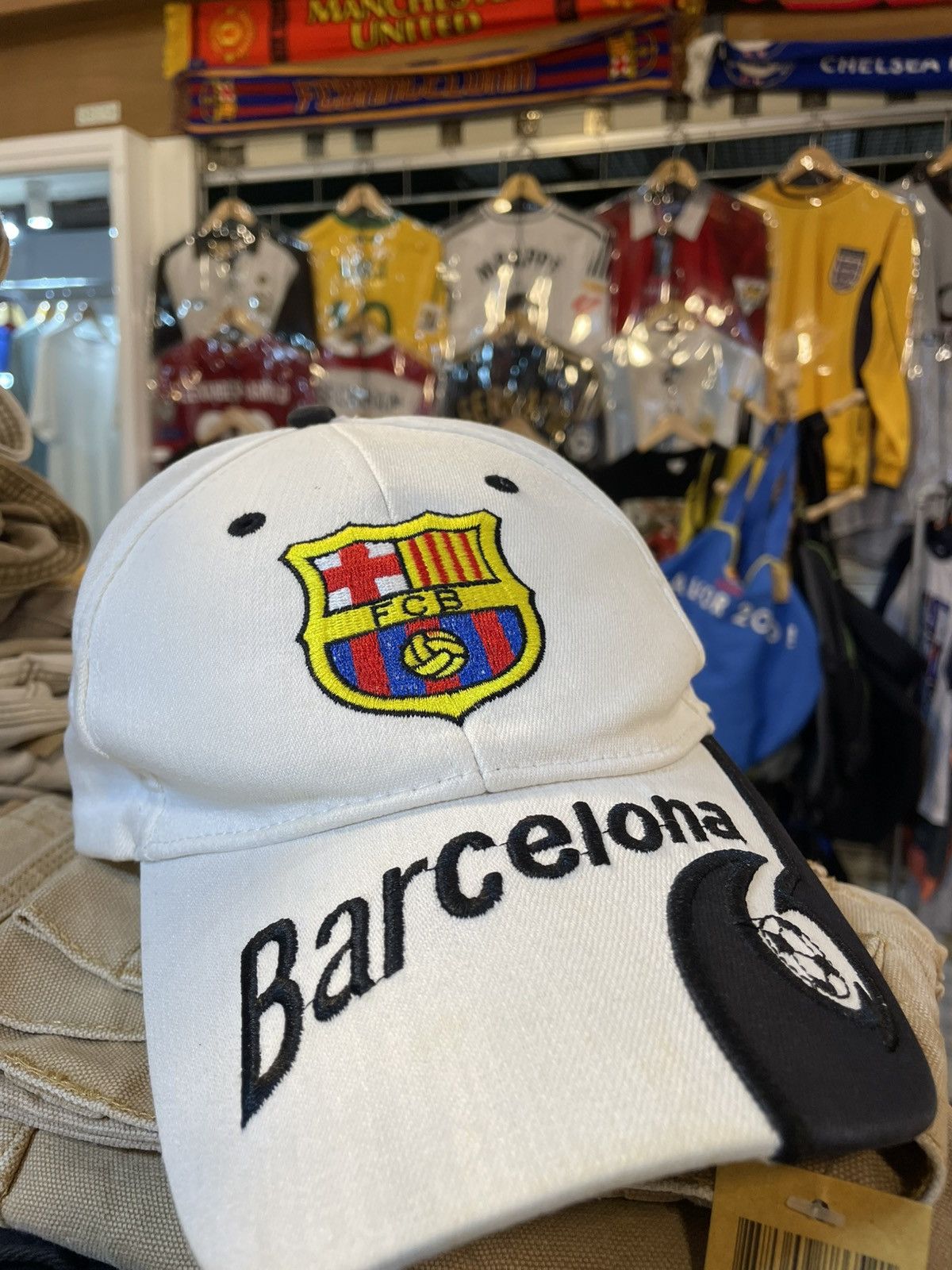 Other Y2K FC Barcelona Cap Size ONE SIZE - 2 Thumbnail