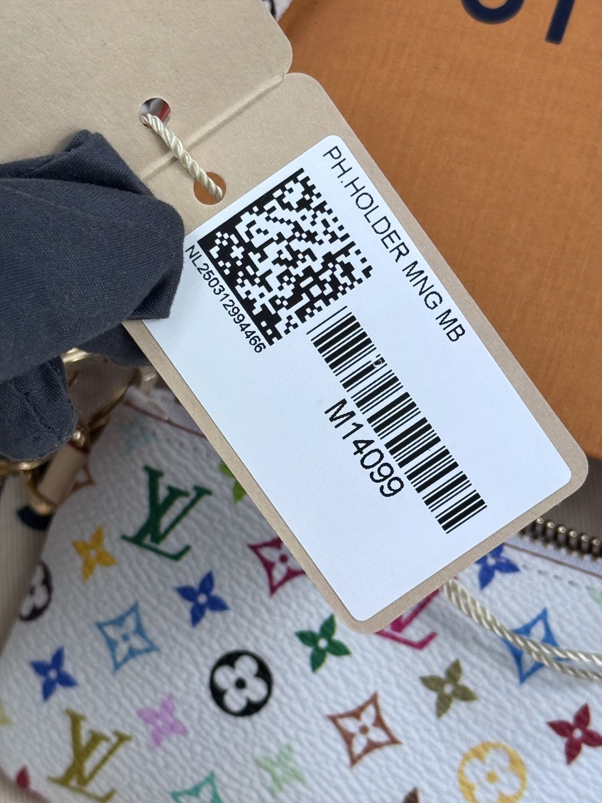 Louis Vuitton × Takashi Murakami LV X TM PHONE HOLDER M14099 Size ONE SIZE - 11 Thumbnail