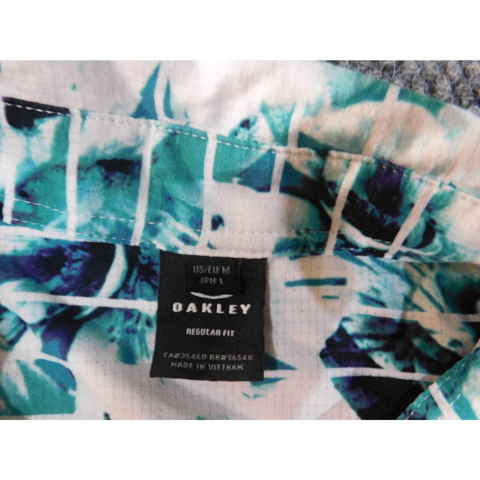 Oakley Oakley Shirt Medium Mens Green Floral Button-Up Polyester Coastal Island Size US M / EU 48-50 / 2 - 5 Thumbnail