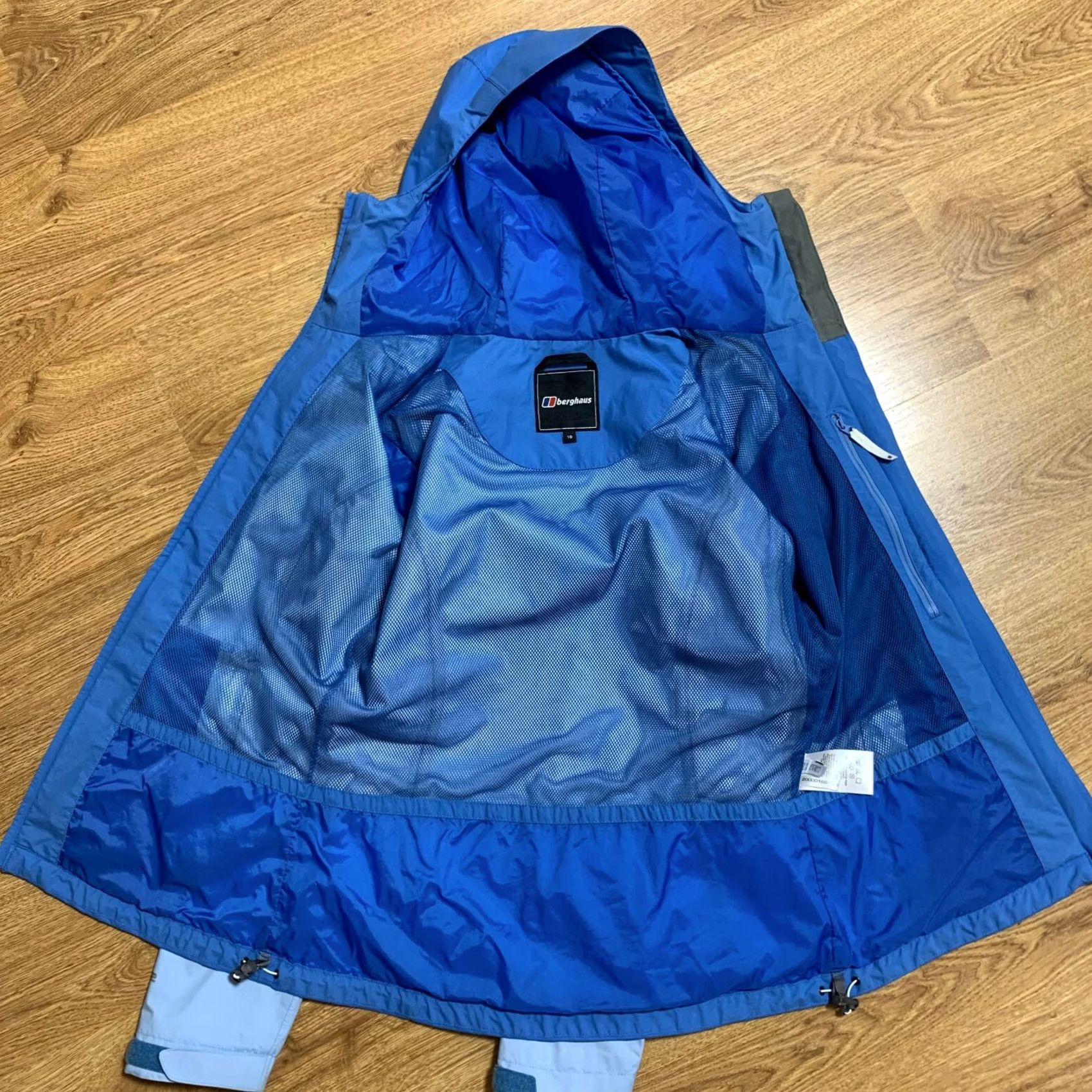 Berghaus Womens Berghaus Waterproof Jacket Hiking Outdoor Blue Size S Size S / US 4 / IT 40 - 3 Thumbnail